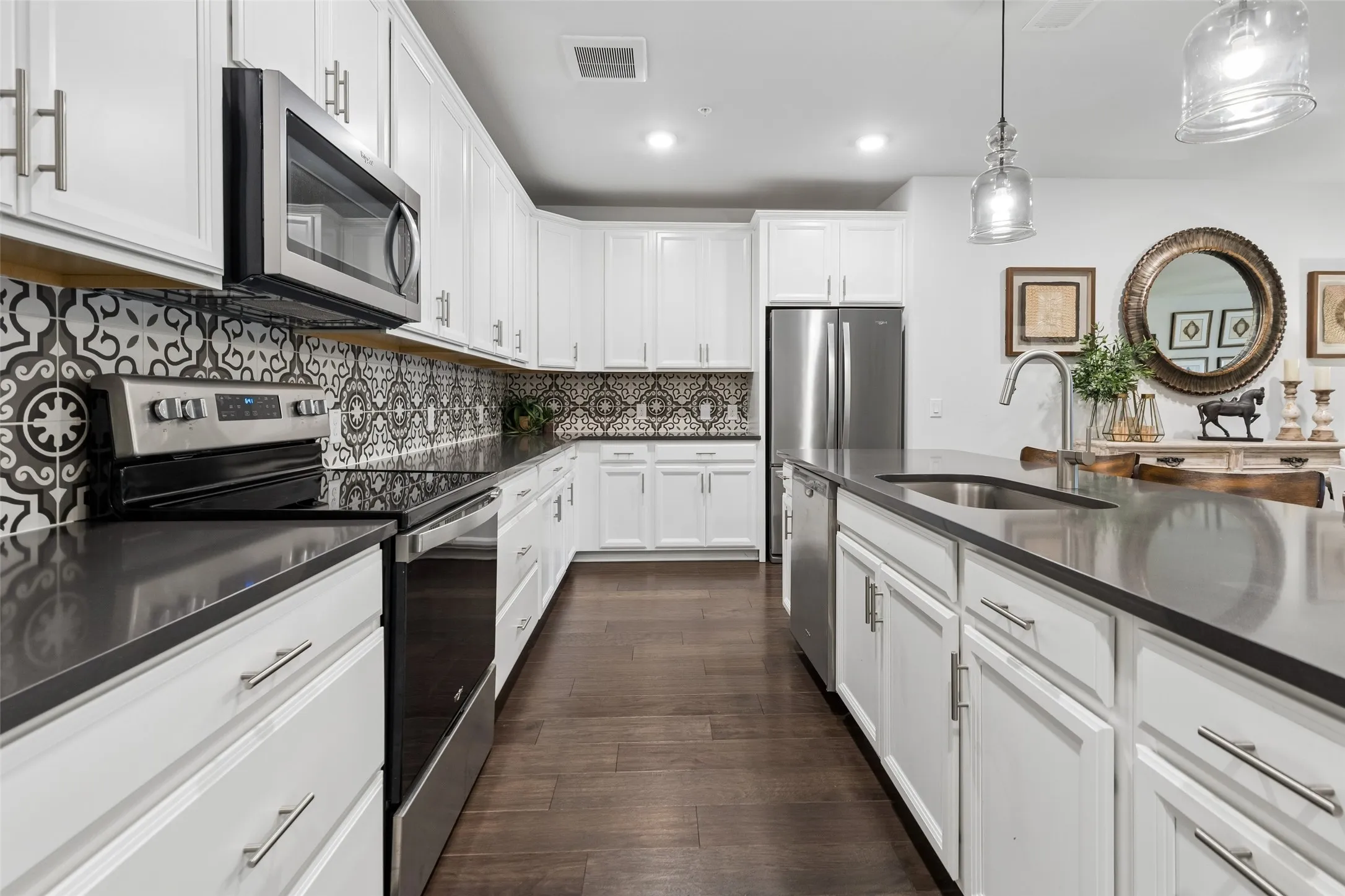 Condominium For Sale in Collin County , 651 N Watters Road 7204, Allen, Texas 75013, 2 Bedroom, 2 Bathroom, 1 Garage spaces, 1,709 Sqft, built in 2024, Preowned, mls#21257349, Real Estate Agent in Allen, Homes For Sale in Collin county, Homes For Sale in Allen, Realtor in Allen Texas, Real Estate Brokerage Independent Realty Texas, Luminita Cordes Realtor