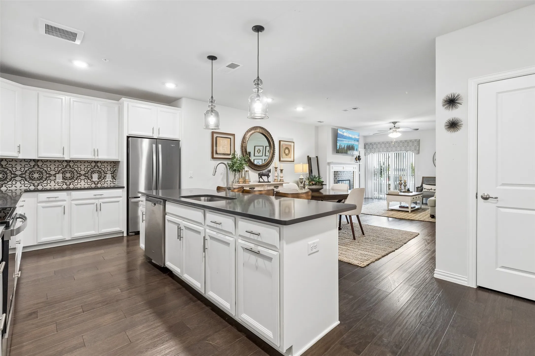 Condominium For Sale in Collin County , 651 N Watters Road 7204, Allen, Texas 75013, 2 Bedroom, 2 Bathroom, 1 Garage spaces, 1,709 Sqft, built in 2024, Preowned, mls#21257349, Real Estate Agent in Allen, Homes For Sale in Collin county, Homes For Sale in Allen, Realtor in Allen Texas, Real Estate Brokerage Independent Realty Texas, Luminita Cordes Realtor