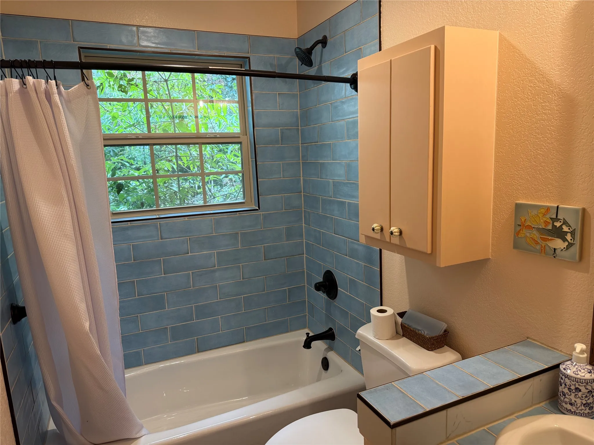 Single Family Residence For Sale in Franklin (TX) County , 1014 Greenwood Street, Winnsboro, Texas 75494, 3 Bedroom, 2 Bathroom, 2 Garage spaces, 1,840 Sqft, built in 2018, Preowned, mls#21260477, Real Estate Agent in Winnsboro, Homes For Sale in Franklin (TX) county, Homes For Sale in Winnsboro, Realtor in Winnsboro Texas, Real Estate Brokerage Independent Realty Texas, Luminita Cordes Realtor