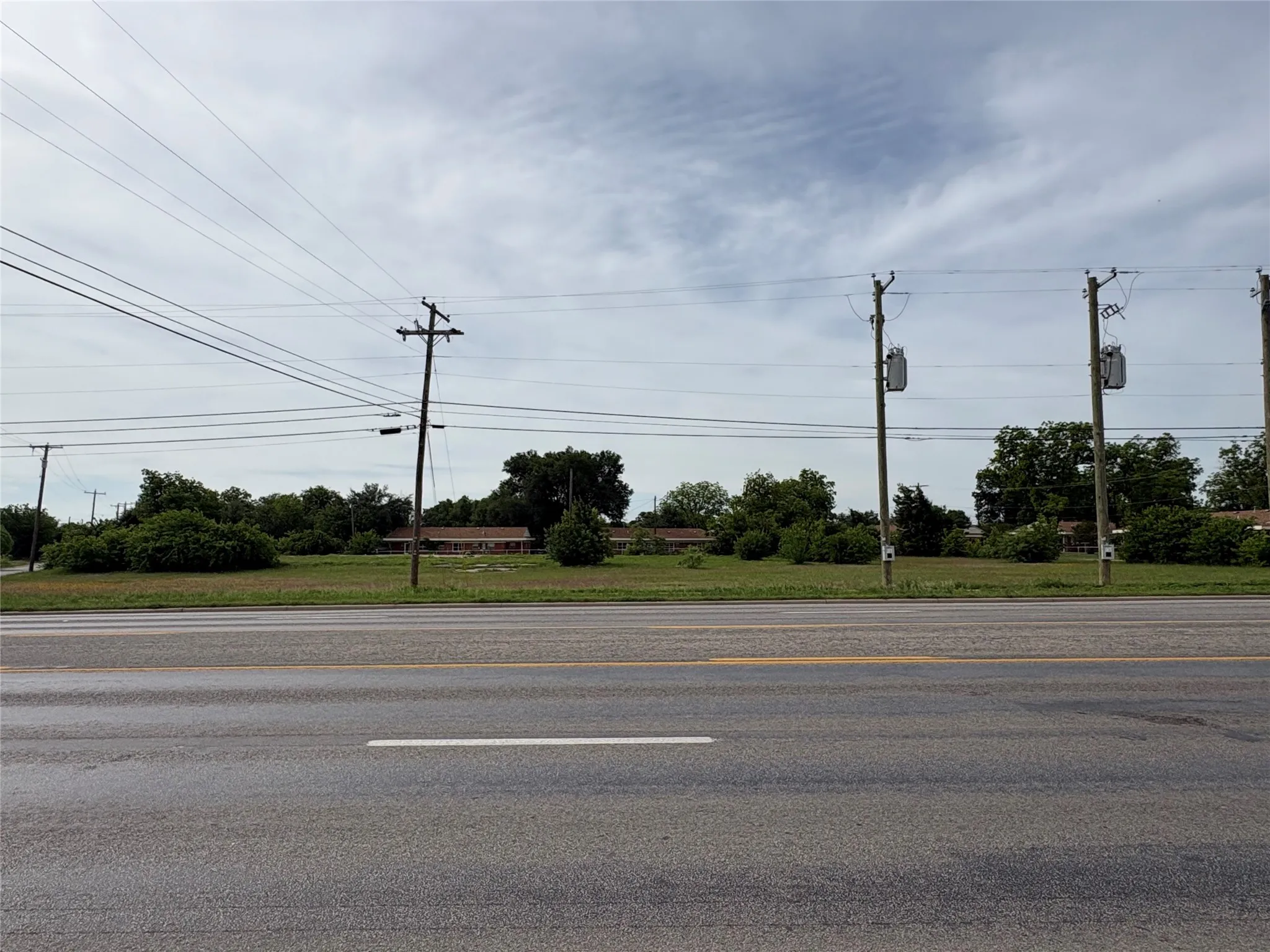 Unimproved Land For Sale in Brown County , 910 W Commerce Street, Brownwood, Texas 76801, 0, 0, Garage spaces, 0 Sqft, built in 0, mls#21259827, Real Estate Agent in Brownwood, Homes For Sale in Brown county, Homes For Sale in Brownwood, Realtor in Brownwood Texas, Real Estate Brokerage Independent Realty Texas, Luminita Cordes Realtor