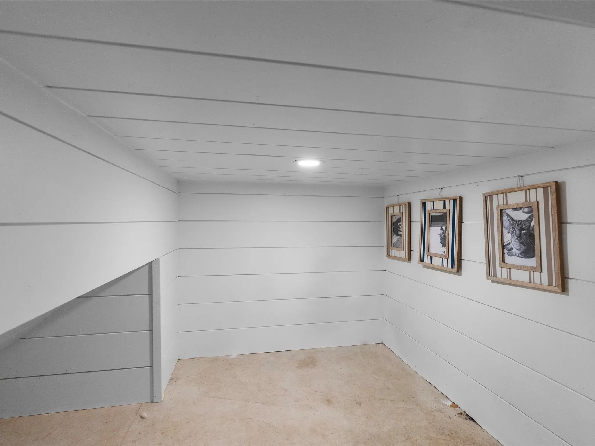 Single Family Residence For Sale in Grayson County , 518 N Eagle Point Road, Van Alstyne, Texas 75495, 4 Bedroom, 4 Bathroom, 2 Garage spaces, 3,014 Sqft, built in 2021, mls#21259804, Real Estate Agent in Van Alstyne, Homes For Sale in Grayson county, Homes For Sale in Van Alstyne, Realtor in Van Alstyne Texas, Real Estate Brokerage Independent Realty Texas, Luminita Cordes Realtor