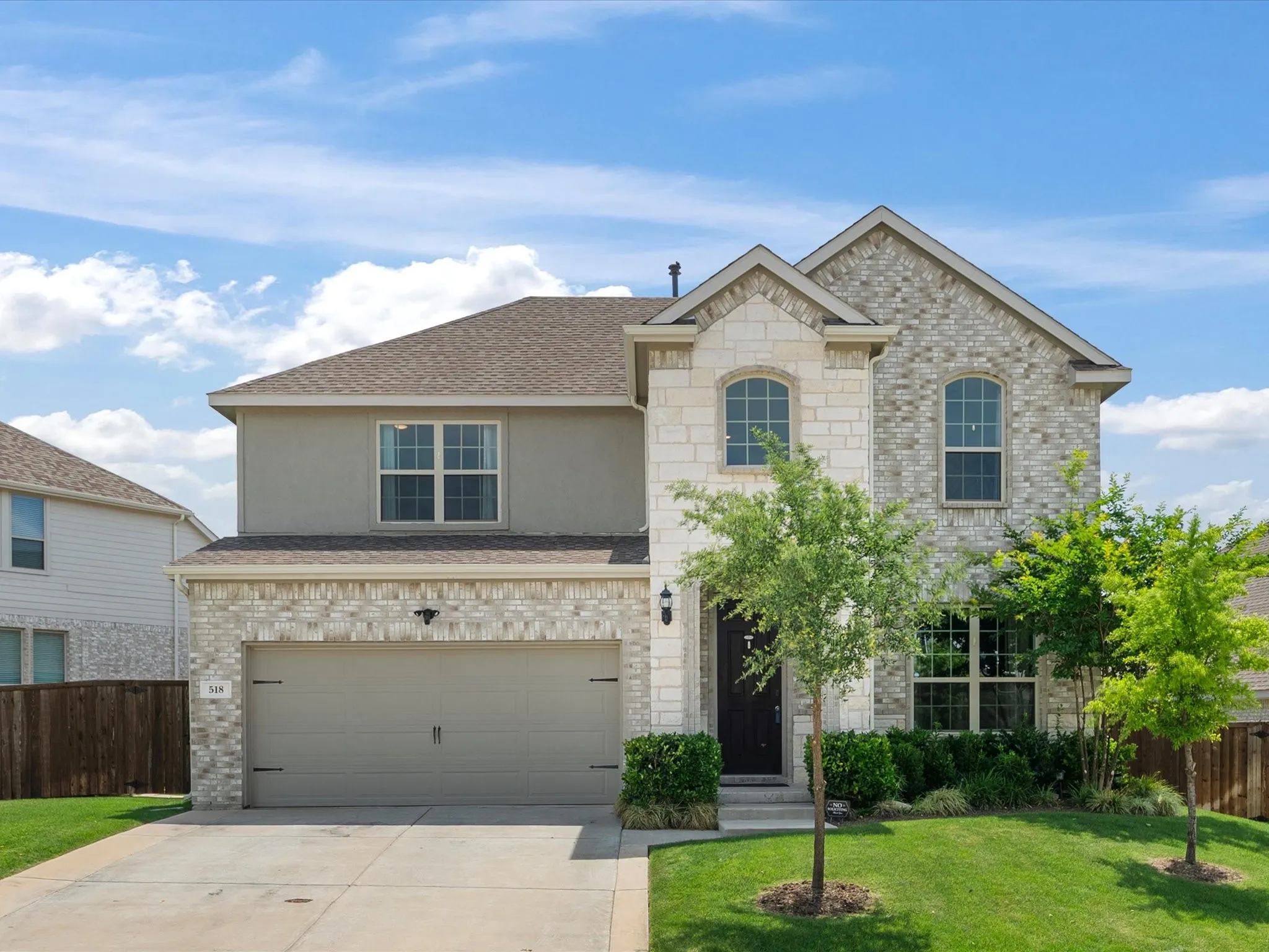 Single Family Residence For Sale in Grayson County , 518 N Eagle Point Road, Van Alstyne, Texas 75495, 4 Bedroom, 4 Bathroom, 2 Garage spaces, 3,014 Sqft, built in 2021, mls#21259804, Real Estate Agent in Van Alstyne, Homes For Sale in Grayson county, Homes For Sale in Van Alstyne, Realtor in Van Alstyne Texas, Real Estate Brokerage Independent Realty Texas, Luminita Cordes Realtor