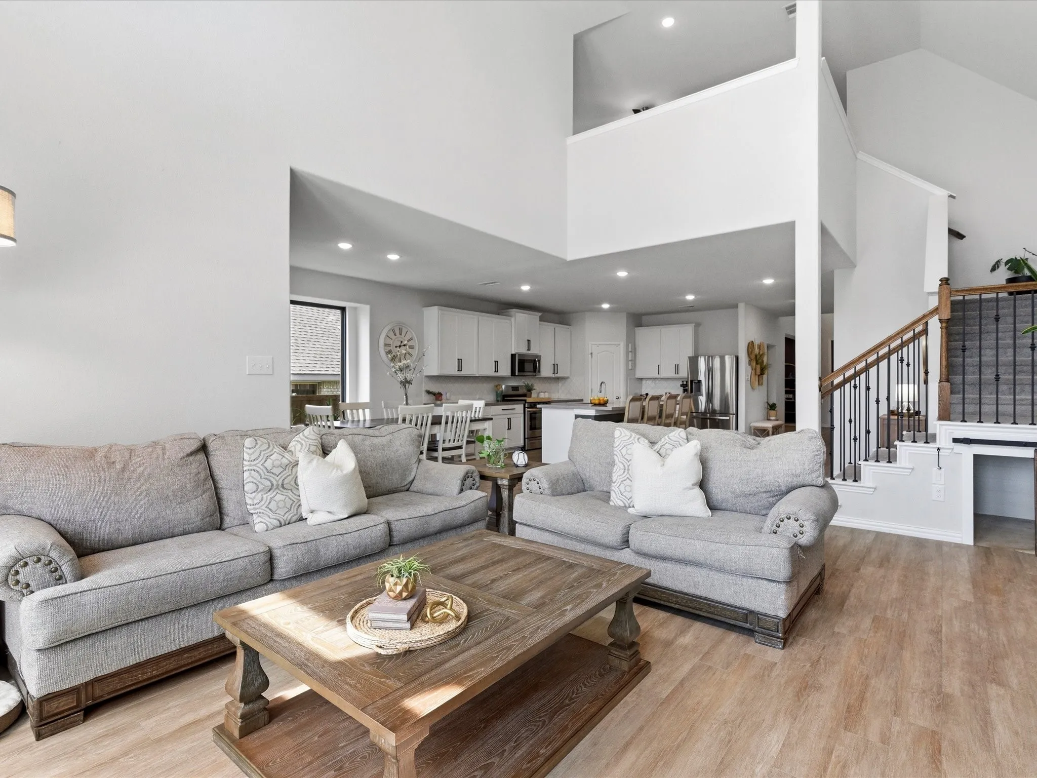 Single Family Residence For Sale in Grayson County , 518 N Eagle Point Road, Van Alstyne, Texas 75495, 4 Bedroom, 4 Bathroom, 2 Garage spaces, 3,014 Sqft, built in 2021, mls#21259804, Real Estate Agent in Van Alstyne, Homes For Sale in Grayson county, Homes For Sale in Van Alstyne, Realtor in Van Alstyne Texas, Real Estate Brokerage Independent Realty Texas, Luminita Cordes Realtor