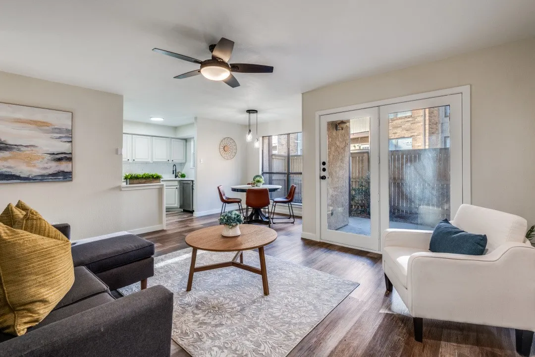 Condominium For Rent in Tarrant County , 2100 Rainbow Drive 4111, Arlington, Texas 76011, 2 Bedrooms, 1 Bathroom, Garage spaces, 963 Sqft, built in 1983, Price $1,600, mls#21260402, Real Estate Agent in Arlington, Homes For Rent in Tarrant county, Homes For Rent in Arlington, Realtor in Arlington Texas, Real Estate Brokerage Independent Realty Texas, Luminita Cordes Realtor
