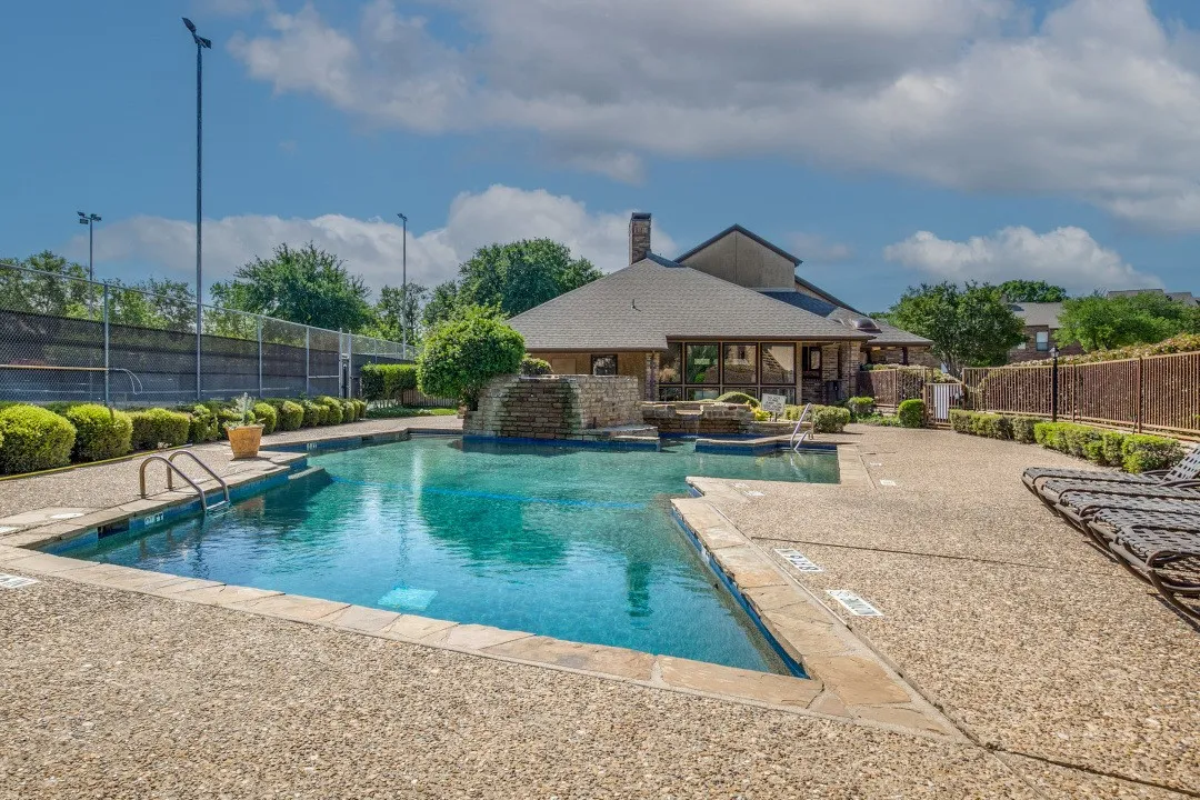 Condominium For Rent in Tarrant County , 2100 Rainbow Drive 4111, Arlington, Texas 76011, 2 Bedrooms, 1 Bathroom, Garage spaces, 963 Sqft, built in 1983, Price $1,600, mls#21260402, Real Estate Agent in Arlington, Homes For Rent in Tarrant county, Homes For Rent in Arlington, Realtor in Arlington Texas, Real Estate Brokerage Independent Realty Texas, Luminita Cordes Realtor