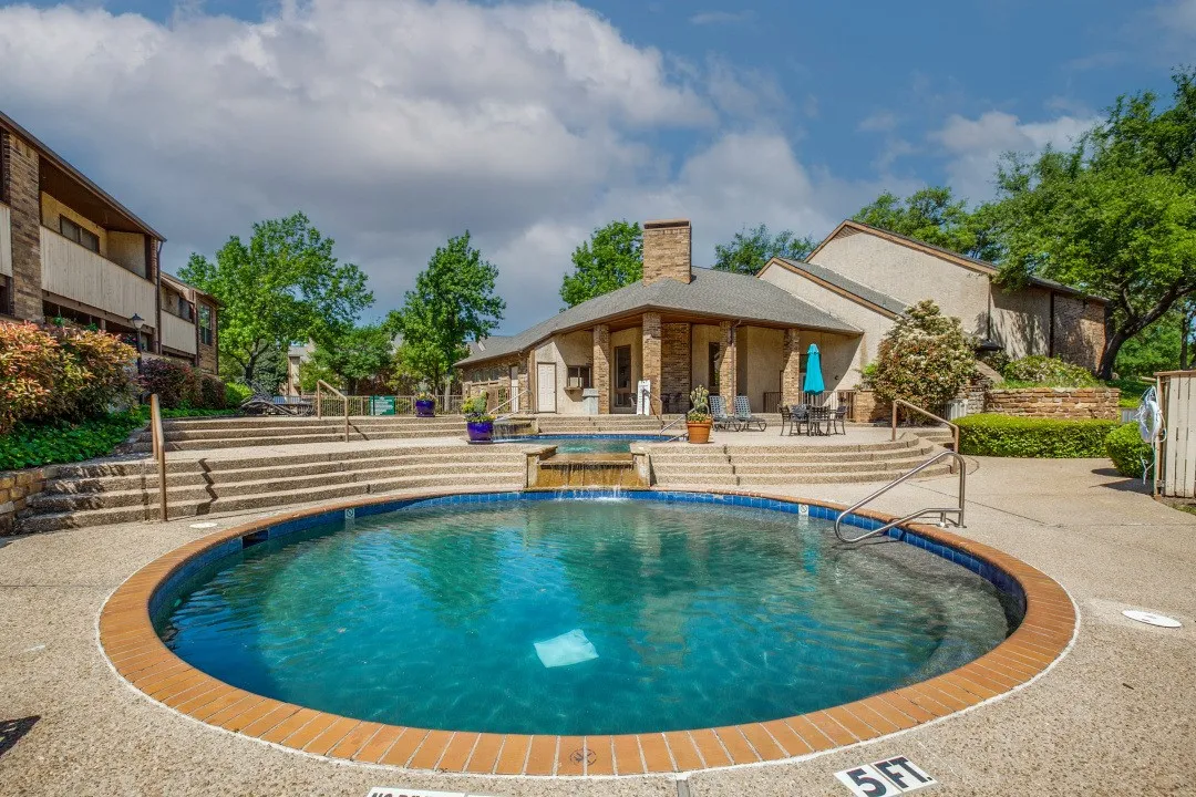Condominium For Rent in Tarrant County , 2100 Rainbow Drive 4111, Arlington, Texas 76011, 2 Bedrooms, 1 Bathroom, Garage spaces, 963 Sqft, built in 1983, Price $1,600, mls#21260402, Real Estate Agent in Arlington, Homes For Rent in Tarrant county, Homes For Rent in Arlington, Realtor in Arlington Texas, Real Estate Brokerage Independent Realty Texas, Luminita Cordes Realtor