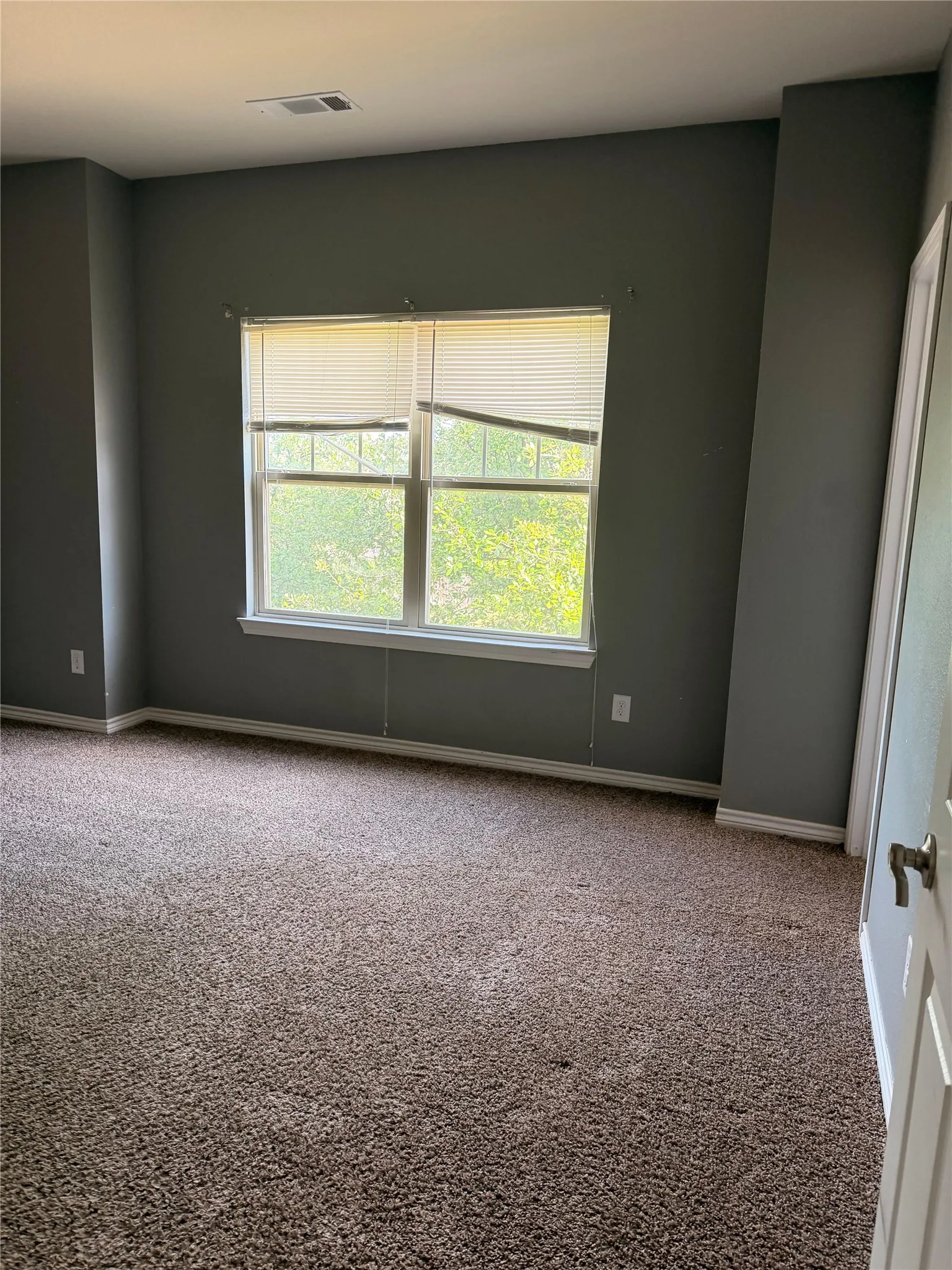 Townhouse For Rent in Denton County , 5516 Del Rey Drive, Denton, Texas 76208, 3 Bedroom, 3 Bathroom, 2 Garage spaces, 1,542 Sqft, built in 2014, mls#21260483, Real Estate Agent in Denton, Homes For Rent in Denton county, Homes For Rent in Denton, Realtor in Denton Texas, Real Estate Brokerage Independent Realty Texas, Luminita Cordes Realtor