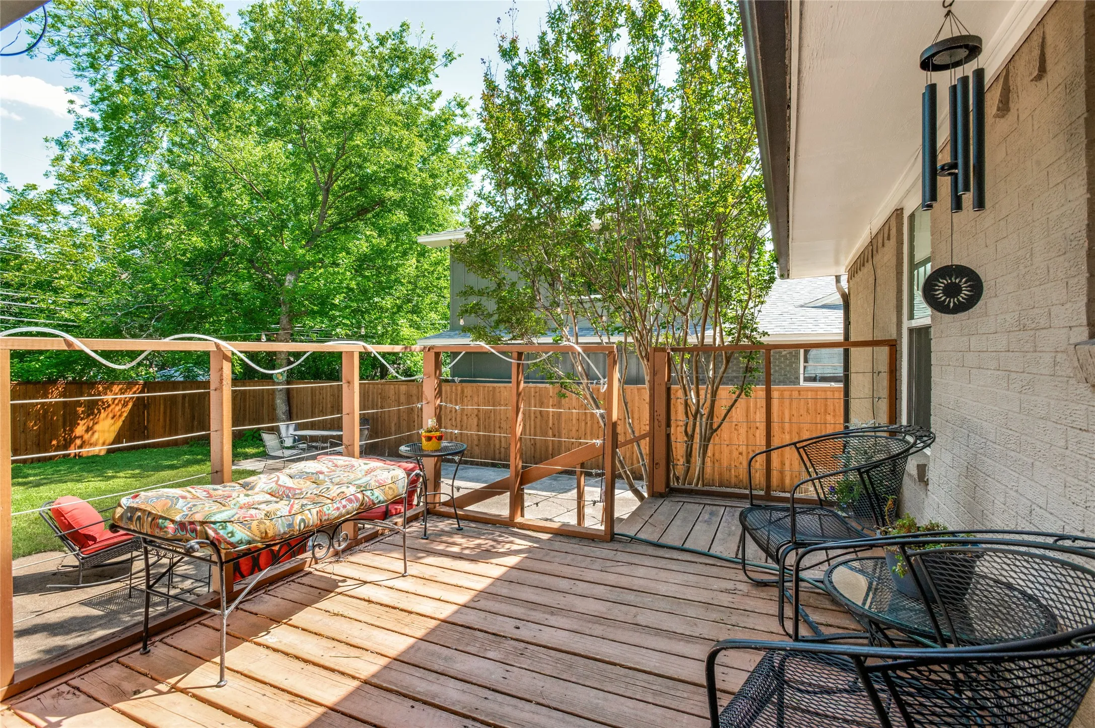 Single Family Residence For Sale in Dallas County , 9020 Westbriar Drive, Dallas, Texas 75228, 3 Bedroom, 2 Bathroom, 2 Garage spaces, 1,688 Sqft, built in 1960, Preowned, mls#21259894, Real Estate Agent in Dallas, Homes For Sale in Dallas county, Homes For Sale in Dallas, Realtor in Dallas Texas, Real Estate Brokerage Independent Realty Texas, Luminita Cordes Realtor