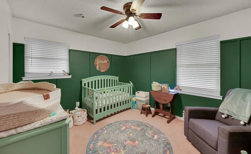 Single Family Residence For Sale in Bosque County , 902 S Avenue L, Clifton, Texas 76634, 3 Bedroom, 2 Bathroom, Garage spaces, 1,690 Sqft, built in 1975, mls#21260536, Real Estate Agent in Clifton, Homes For Sale in Bosque county, Homes For Sale in Clifton, Realtor in Clifton Texas, Real Estate Brokerage Independent Realty Texas, Luminita Cordes Realtor