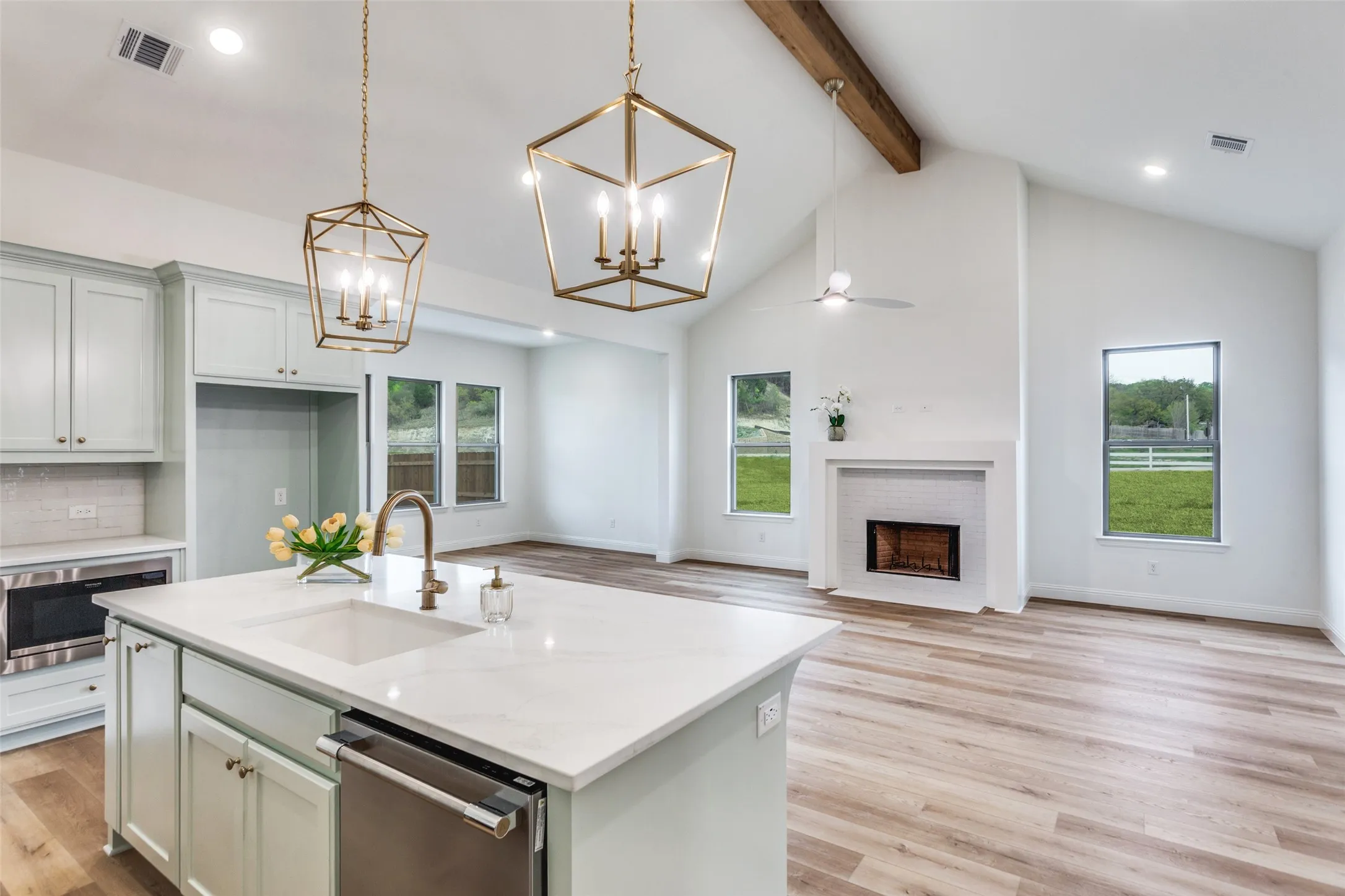 Single Family Residence For Sale in Parker County , 912 Triple Crown Court, Willow Park, Texas 76087, 4 Bedroom, 2 Bathroom, 2 Garage spaces, 2,176 Sqft, built in 2026, New Construction - Complete, mls#21248122, Real Estate Agent in Willow Park, Homes For Sale in Parker county, Homes For Sale in Willow Park, Realtor in Willow Park Texas, Real Estate Brokerage Independent Realty Texas, Luminita Cordes Realtor