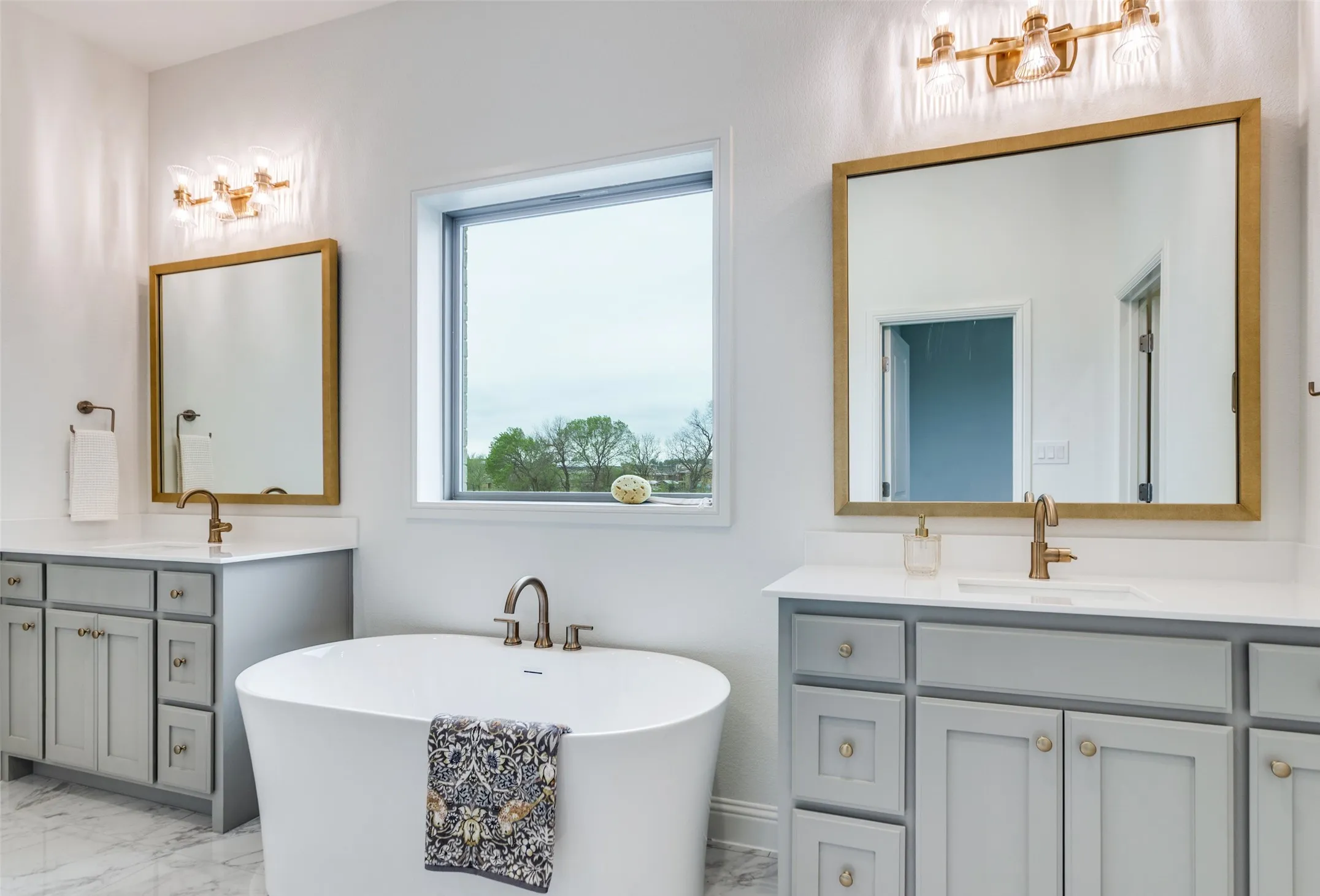 Single Family Residence For Sale in Parker County , 912 Triple Crown Court, Willow Park, Texas 76087, 4 Bedroom, 2 Bathroom, 2 Garage spaces, 2,176 Sqft, built in 2026, New Construction - Complete, mls#21248122, Real Estate Agent in Willow Park, Homes For Sale in Parker county, Homes For Sale in Willow Park, Realtor in Willow Park Texas, Real Estate Brokerage Independent Realty Texas, Luminita Cordes Realtor