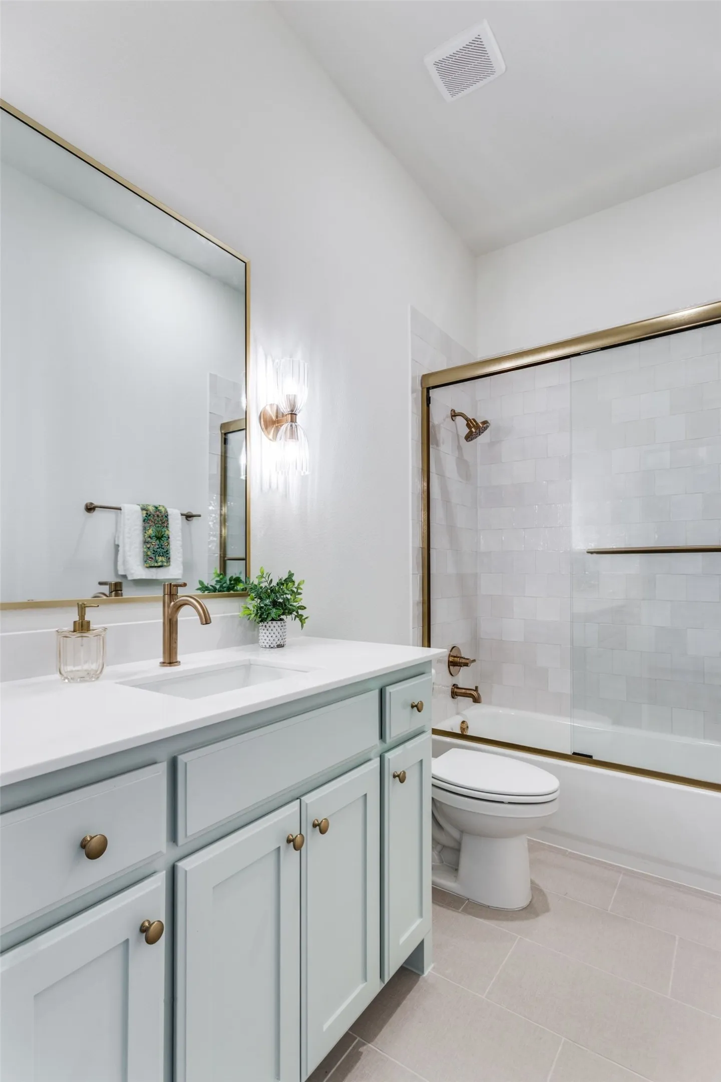 Single Family Residence For Sale in Parker County , 912 Triple Crown Court, Willow Park, Texas 76087, 4 Bedroom, 2 Bathroom, 2 Garage spaces, 2,176 Sqft, built in 2026, New Construction - Complete, mls#21248122, Real Estate Agent in Willow Park, Homes For Sale in Parker county, Homes For Sale in Willow Park, Realtor in Willow Park Texas, Real Estate Brokerage Independent Realty Texas, Luminita Cordes Realtor