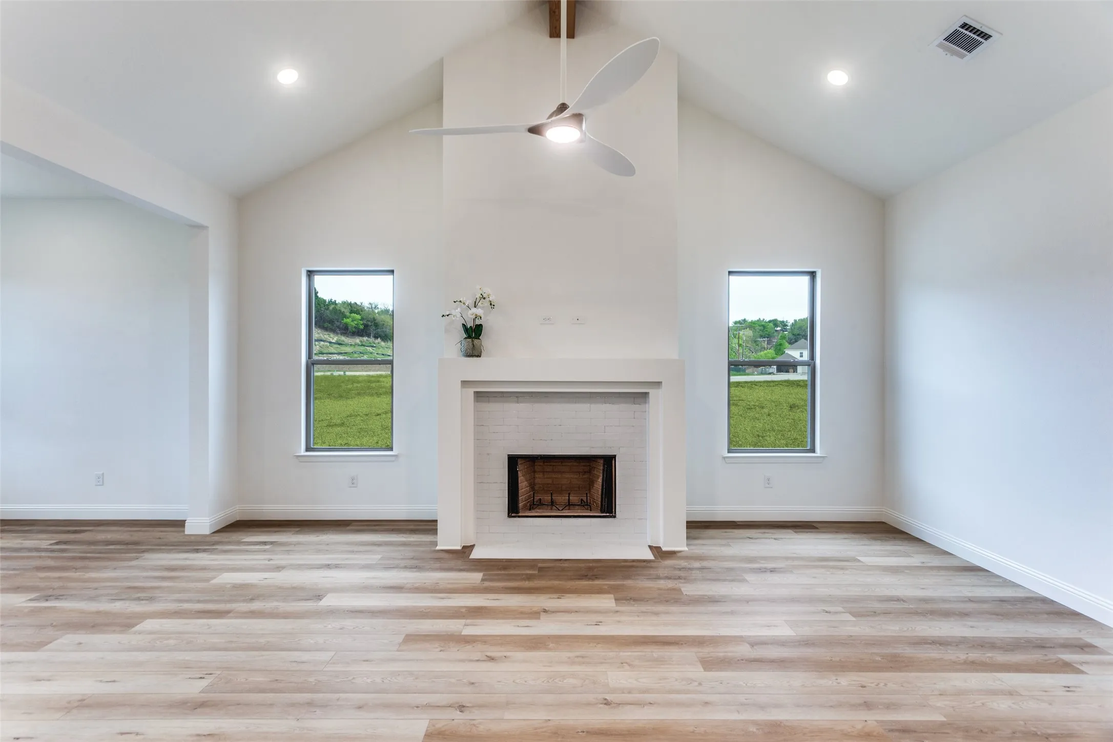 Single Family Residence For Sale in Parker County , 912 Triple Crown Court, Willow Park, Texas 76087, 4 Bedroom, 2 Bathroom, 2 Garage spaces, 2,176 Sqft, built in 2026, New Construction - Complete, mls#21248122, Real Estate Agent in Willow Park, Homes For Sale in Parker county, Homes For Sale in Willow Park, Realtor in Willow Park Texas, Real Estate Brokerage Independent Realty Texas, Luminita Cordes Realtor