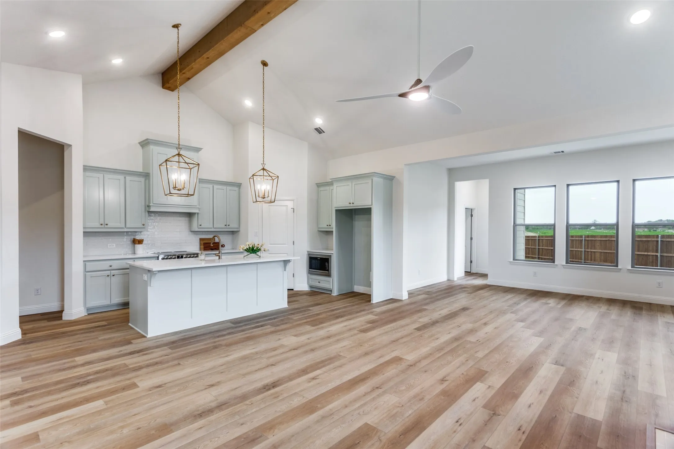 Single Family Residence For Sale in Parker County , 912 Triple Crown Court, Willow Park, Texas 76087, 4 Bedroom, 2 Bathroom, 2 Garage spaces, 2,176 Sqft, built in 2026, New Construction - Complete, mls#21248122, Real Estate Agent in Willow Park, Homes For Sale in Parker county, Homes For Sale in Willow Park, Realtor in Willow Park Texas, Real Estate Brokerage Independent Realty Texas, Luminita Cordes Realtor