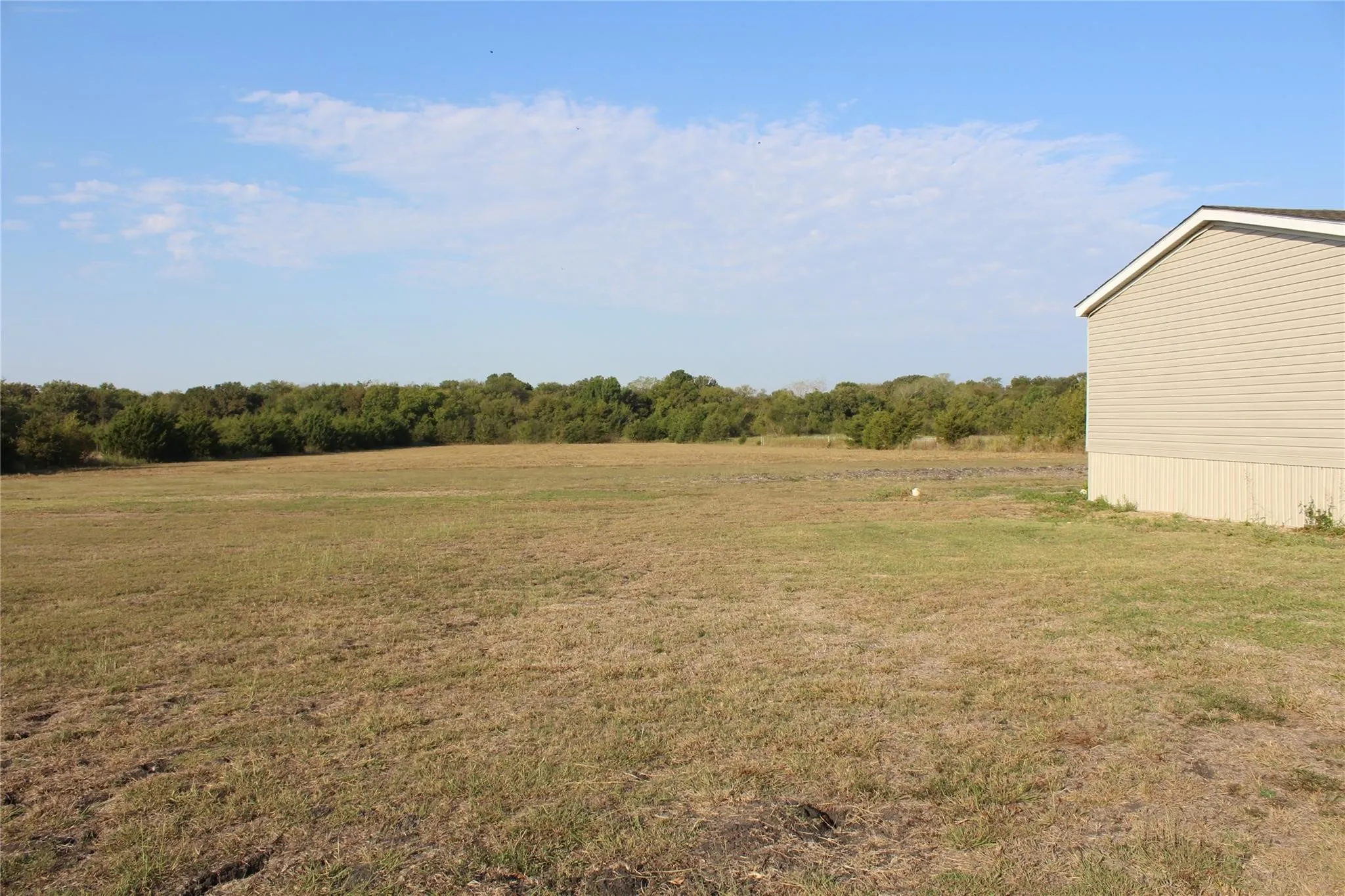 Mobile Home For Rent in Collin County , 1935 County Road 700, Farmersville, Texas 75442, 3 Bedrooms, 2 Bathrooms, Garage spaces, 1,664 Sqft, built in 2000, Preowned, Price $1,895, mls#21260583, Real Estate Agent in Farmersville, Homes For Rent in Collin county, Homes For Rent in Farmersville, Realtor in Farmersville Texas, Real Estate Brokerage Independent Realty Texas, Luminita Cordes Realtor
