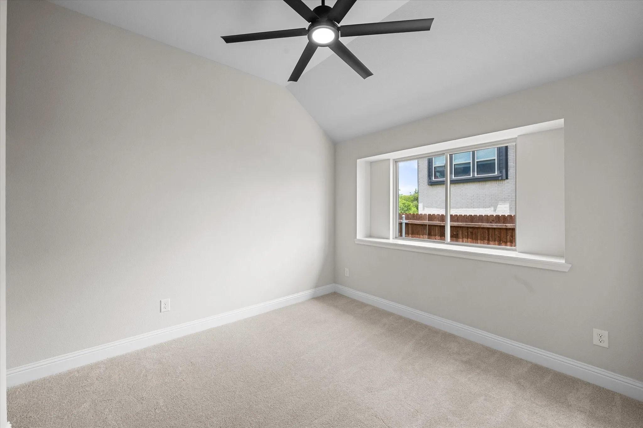 Single Family Residence For Sale in Ellis County , 1133 Windy Vista Drive, Midlothian, Texas 76065, 4 Bedroom, 3 Bathroom, 2 Garage spaces, 3,449 Sqft, built in 2024, Preowned, mls#21258618, Real Estate Agent in Midlothian, Homes For Sale in Ellis county, Homes For Sale in Midlothian, Realtor in Midlothian Texas, Real Estate Brokerage Independent Realty Texas, Luminita Cordes Realtor