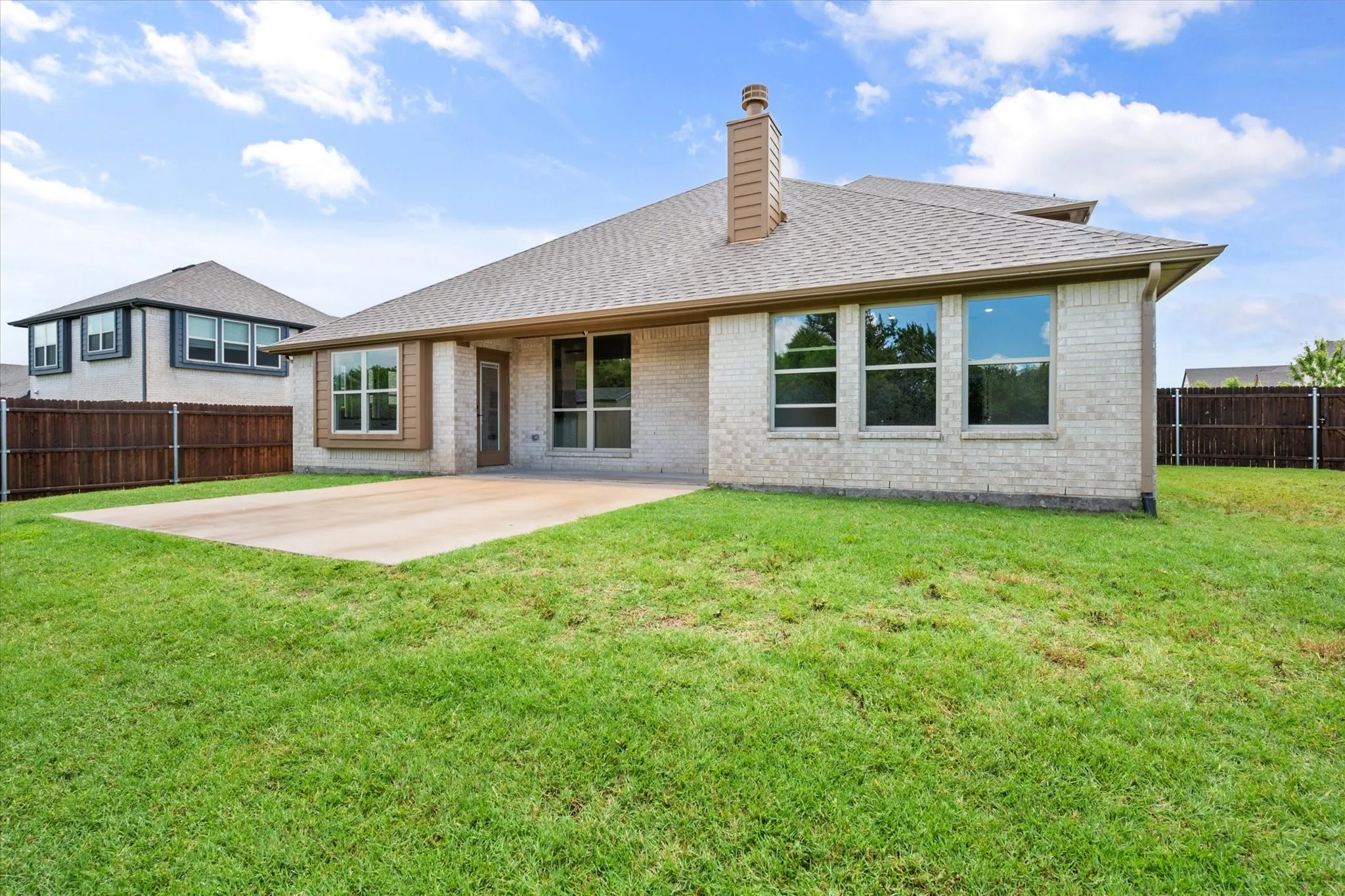 Single Family Residence For Sale in Ellis County , 1133 Windy Vista Drive, Midlothian, Texas 76065, 4 Bedroom, 3 Bathroom, 2 Garage spaces, 3,449 Sqft, built in 2024, Preowned, mls#21258618, Real Estate Agent in Midlothian, Homes For Sale in Ellis county, Homes For Sale in Midlothian, Realtor in Midlothian Texas, Real Estate Brokerage Independent Realty Texas, Luminita Cordes Realtor