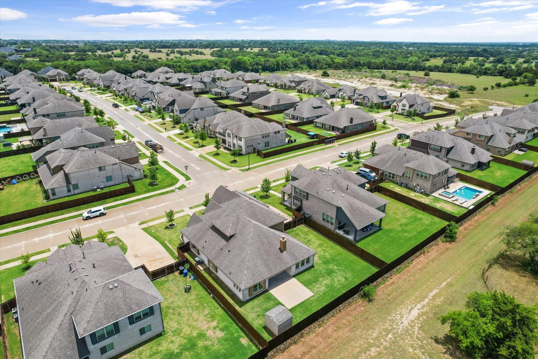 Single Family Residence For Sale in Ellis County , 1133 Windy Vista Drive, Midlothian, Texas 76065, 4 Bedroom, 3 Bathroom, 2 Garage spaces, 3,449 Sqft, built in 2024, Preowned, mls#21258618, Real Estate Agent in Midlothian, Homes For Sale in Ellis county, Homes For Sale in Midlothian, Realtor in Midlothian Texas, Real Estate Brokerage Independent Realty Texas, Luminita Cordes Realtor