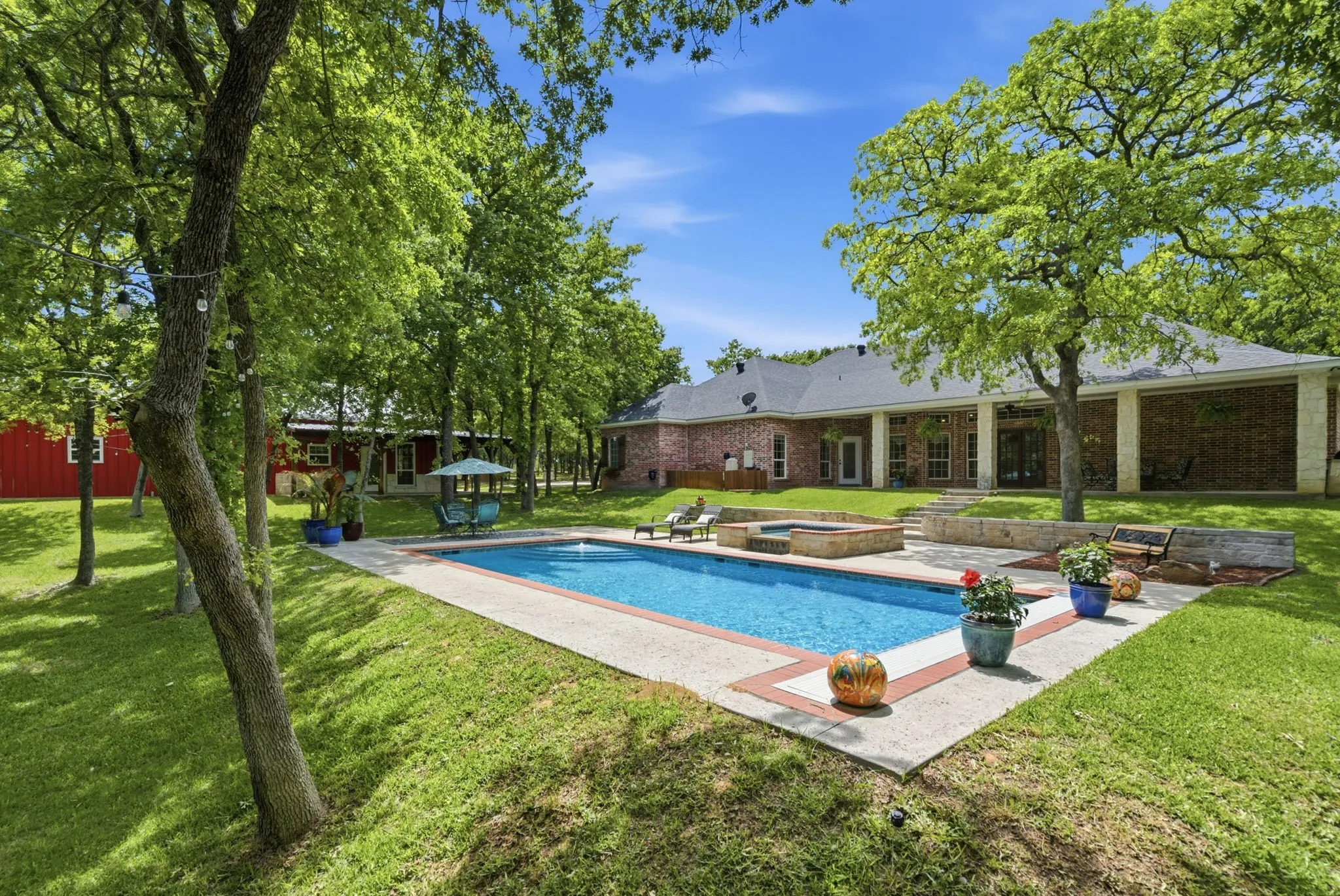 Single Family Residence For Sale in Parker County , 148 Arista Trail, Poolville, Texas 76487, 3 Bedroom, 3 Bathroom, 3 Garage spaces, 2,618 Sqft, built in 2009, Preowned, mls#21259280, Real Estate Agent in Poolville, Homes For Sale in Parker county, Homes For Sale in Poolville, Realtor in Poolville Texas, Real Estate Brokerage Independent Realty Texas, Luminita Cordes Realtor