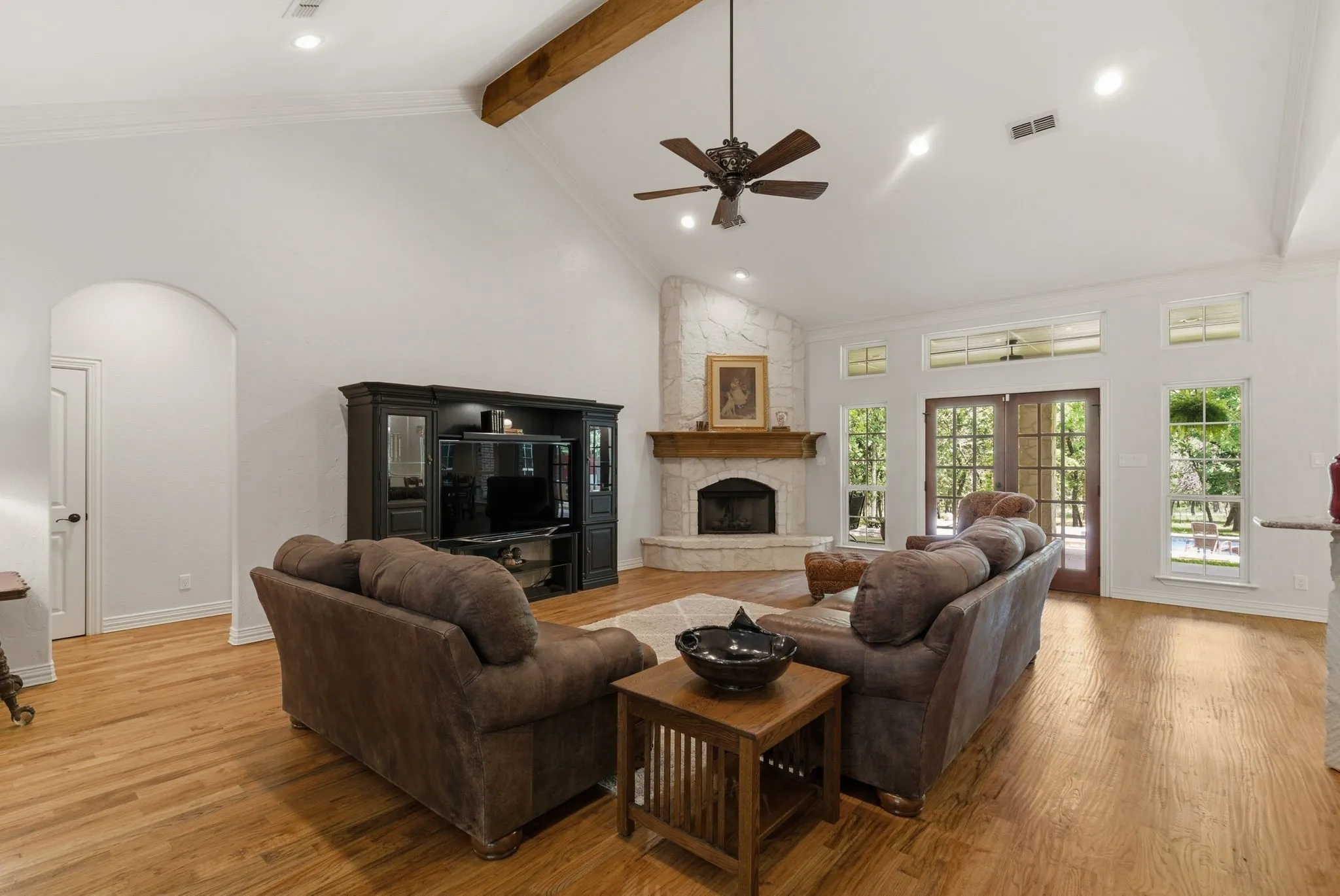 Single Family Residence For Sale in Parker County , 148 Arista Trail, Poolville, Texas 76487, 3 Bedroom, 3 Bathroom, 3 Garage spaces, 2,618 Sqft, built in 2009, Preowned, mls#21259280, Real Estate Agent in Poolville, Homes For Sale in Parker county, Homes For Sale in Poolville, Realtor in Poolville Texas, Real Estate Brokerage Independent Realty Texas, Luminita Cordes Realtor