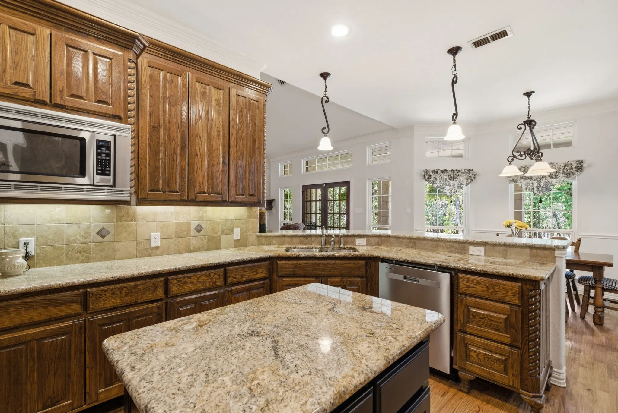Single Family Residence For Sale in Parker County , 148 Arista Trail, Poolville, Texas 76487, 3 Bedroom, 3 Bathroom, 3 Garage spaces, 2,618 Sqft, built in 2009, Preowned, mls#21259280, Real Estate Agent in Poolville, Homes For Sale in Parker county, Homes For Sale in Poolville, Realtor in Poolville Texas, Real Estate Brokerage Independent Realty Texas, Luminita Cordes Realtor