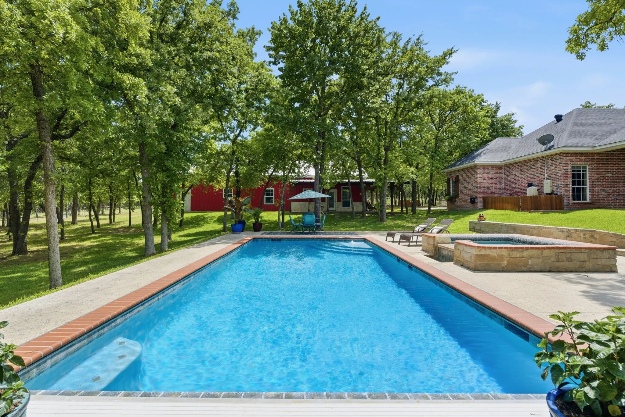 Single Family Residence For Sale in Parker County , 148 Arista Trail, Poolville, Texas 76487, 3 Bedroom, 3 Bathroom, 3 Garage spaces, 2,618 Sqft, built in 2009, Preowned, mls#21259280, Real Estate Agent in Poolville, Homes For Sale in Parker county, Homes For Sale in Poolville, Realtor in Poolville Texas, Real Estate Brokerage Independent Realty Texas, Luminita Cordes Realtor