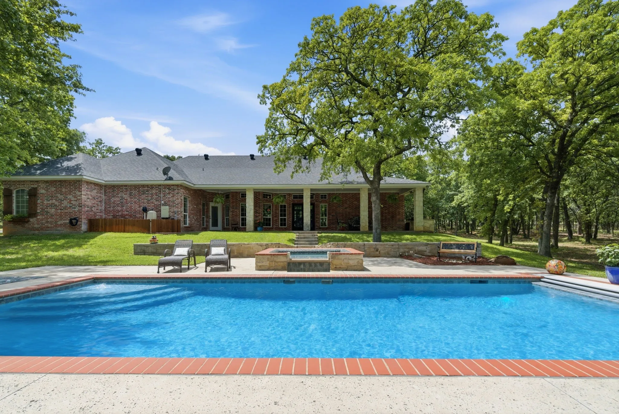 Single Family Residence For Sale in Parker County , 148 Arista Trail, Poolville, Texas 76487, 3 Bedroom, 3 Bathroom, 3 Garage spaces, 2,618 Sqft, built in 2009, Preowned, mls#21259280, Real Estate Agent in Poolville, Homes For Sale in Parker county, Homes For Sale in Poolville, Realtor in Poolville Texas, Real Estate Brokerage Independent Realty Texas, Luminita Cordes Realtor