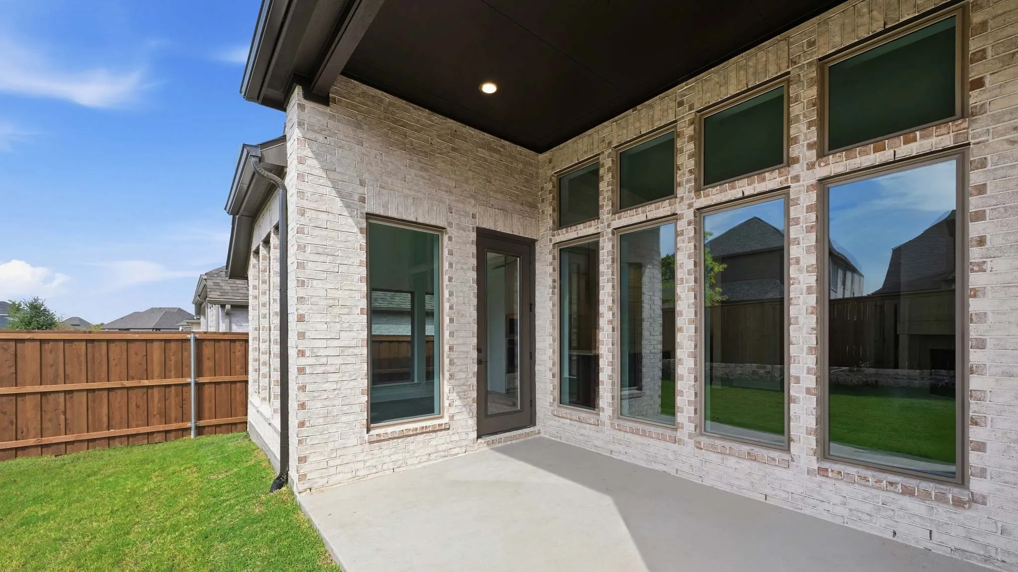 Single Family Residence For Sale in Collin County , 816 River Sky Road, Lavon, Texas 75166, 4 Bedroom, 4 Bathroom, 2 Garage spaces, 2,574 Sqft, built in 2026, New Construction - Incomplete, mls#21260637, Real Estate Agent in Lavon, Homes For Sale in Collin county, Homes For Sale in Lavon, Realtor in Lavon Texas, Real Estate Brokerage Independent Realty Texas, Luminita Cordes Realtor