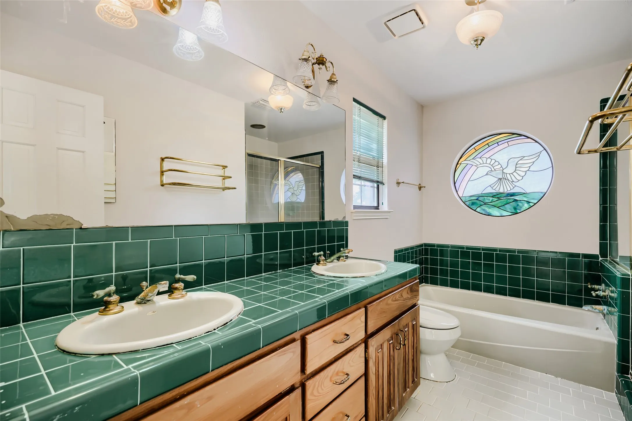 Single Family Residence For Sale in Ellis County , 8251 Slippery Creek Court, Red Oak, Texas 75154, 3 Bedroom, 2 Bathroom, 1 Garage spaces, 1,478 Sqft, built in 1987, mls#21161131, Real Estate Agent in Red Oak, Homes For Sale in Ellis county, Homes For Sale in Red Oak, Realtor in Red Oak Texas, Real Estate Brokerage Independent Realty Texas, Luminita Cordes Realtor