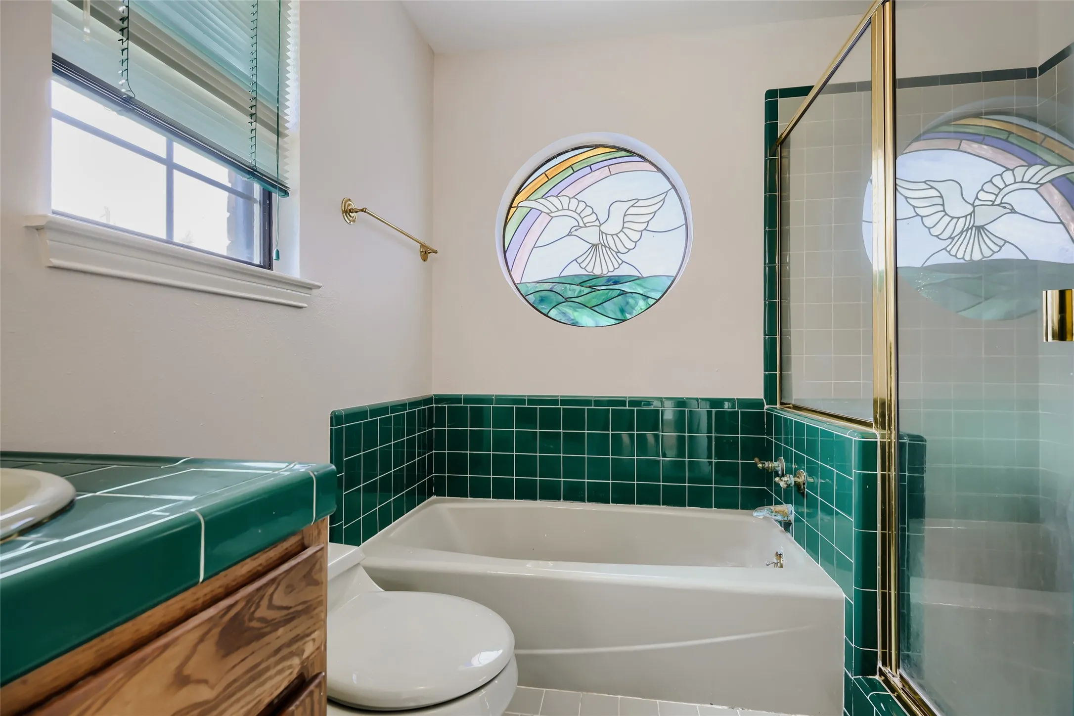 Single Family Residence For Sale in Ellis County , 8251 Slippery Creek Court, Red Oak, Texas 75154, 3 Bedroom, 2 Bathroom, 1 Garage spaces, 1,478 Sqft, built in 1987, mls#21161131, Real Estate Agent in Red Oak, Homes For Sale in Ellis county, Homes For Sale in Red Oak, Realtor in Red Oak Texas, Real Estate Brokerage Independent Realty Texas, Luminita Cordes Realtor