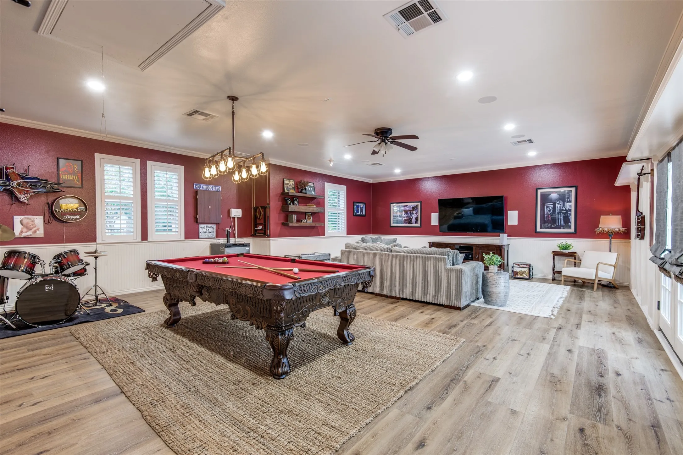 Single Family Residence For Sale in Kaufman County , 12376 Saddle Club Drive, Forney, Texas 75126, 4 Bedroom, 4 Bathroom, Garage spaces, 4,272 Sqft, built in 2002, Preowned, mls#21243864, Real Estate Agent in Forney, Homes For Sale in Kaufman county, Homes For Sale in Forney, Realtor in Forney Texas, Real Estate Brokerage Independent Realty Texas, Luminita Cordes Realtor