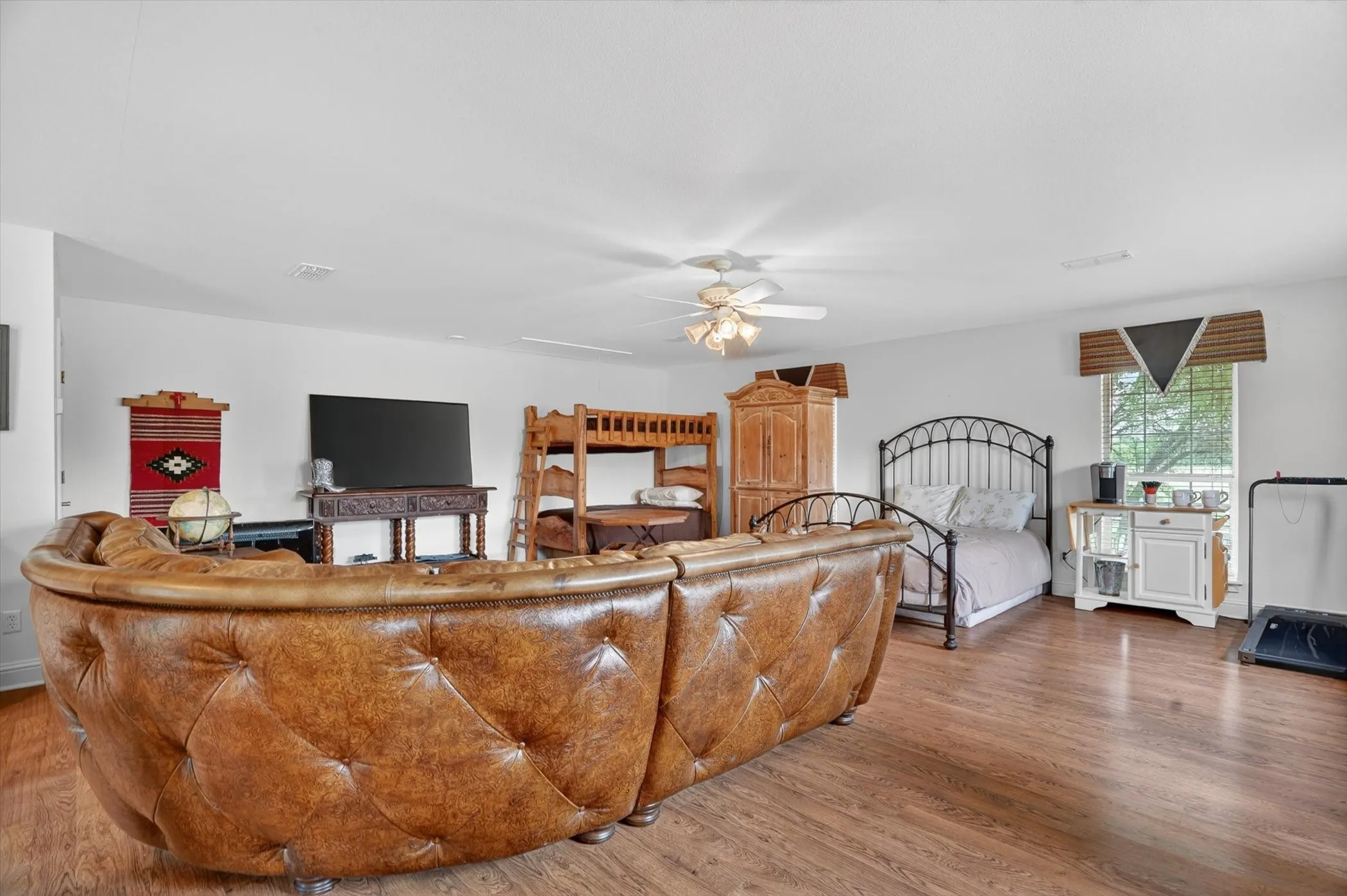 Farm For Sale in Palo Pinto County , 14145 S Highway 281, Santo, Texas 76472, 5 Bedrooms, 5 Bathrooms, 2 Garage spaces, 4,909 Sqft, built in 1999, Preowned, Price $2,999,999, mls#21257496, Real Estate Agent in Santo, Homes For Sale in Palo Pinto county, Homes For Sale in Santo, Realtor in Santo Texas, Real Estate Brokerage Independent Realty Texas, Luminita Cordes Realtor