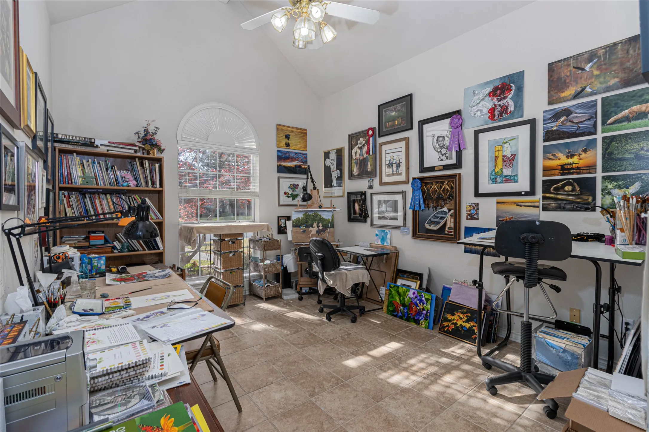 Single Family Residence For Sale in Smith County , 3312 Pebblebrook, Tyler, Texas 75707, 4 Bedroom, 2 Bathroom, 2 Garage spaces, 2,521 Sqft, built in 1994, Preowned, mls#21260708, Real Estate Agent in Tyler, Homes For Sale in Smith county, Homes For Sale in Tyler, Realtor in Tyler Texas, Real Estate Brokerage Independent Realty Texas, Luminita Cordes Realtor