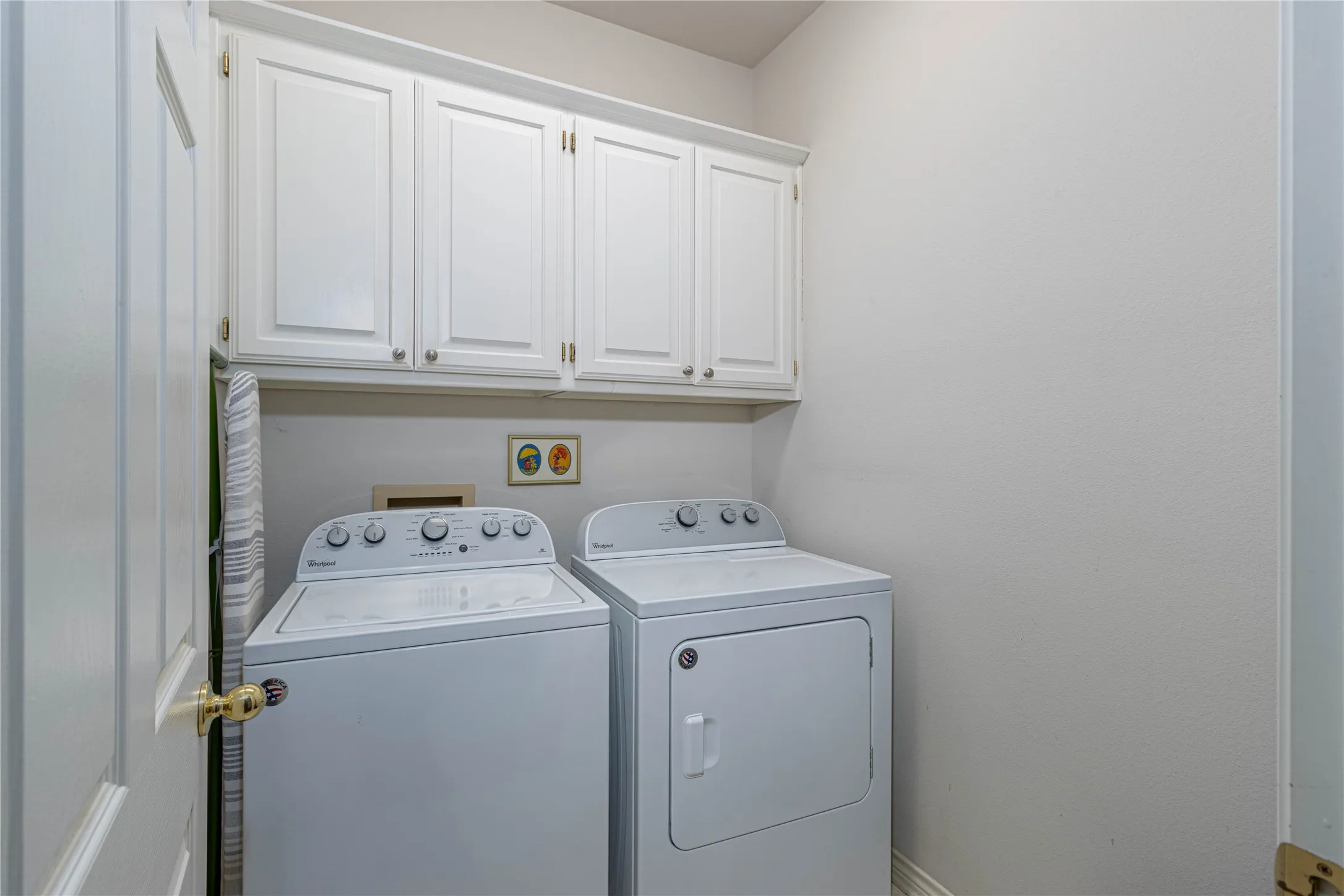 Single Family Residence For Sale in Smith County , 3312 Pebblebrook, Tyler, Texas 75707, 4 Bedroom, 2 Bathroom, 2 Garage spaces, 2,521 Sqft, built in 1994, Preowned, mls#21260708, Real Estate Agent in Tyler, Homes For Sale in Smith county, Homes For Sale in Tyler, Realtor in Tyler Texas, Real Estate Brokerage Independent Realty Texas, Luminita Cordes Realtor