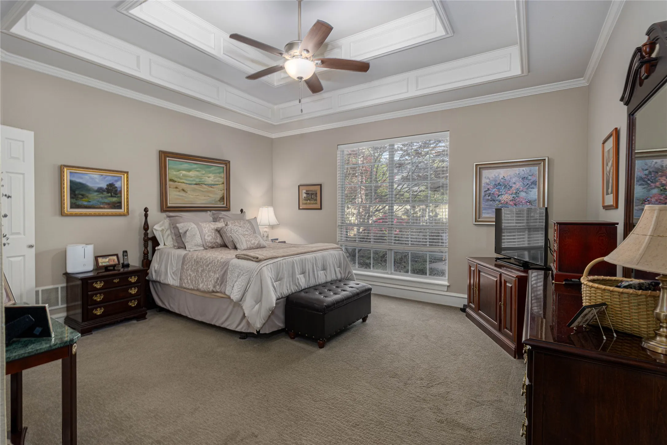 Single Family Residence For Sale in Smith County , 3312 Pebblebrook, Tyler, Texas 75707, 4 Bedroom, 2 Bathroom, 2 Garage spaces, 2,521 Sqft, built in 1994, Preowned, mls#21260708, Real Estate Agent in Tyler, Homes For Sale in Smith county, Homes For Sale in Tyler, Realtor in Tyler Texas, Real Estate Brokerage Independent Realty Texas, Luminita Cordes Realtor