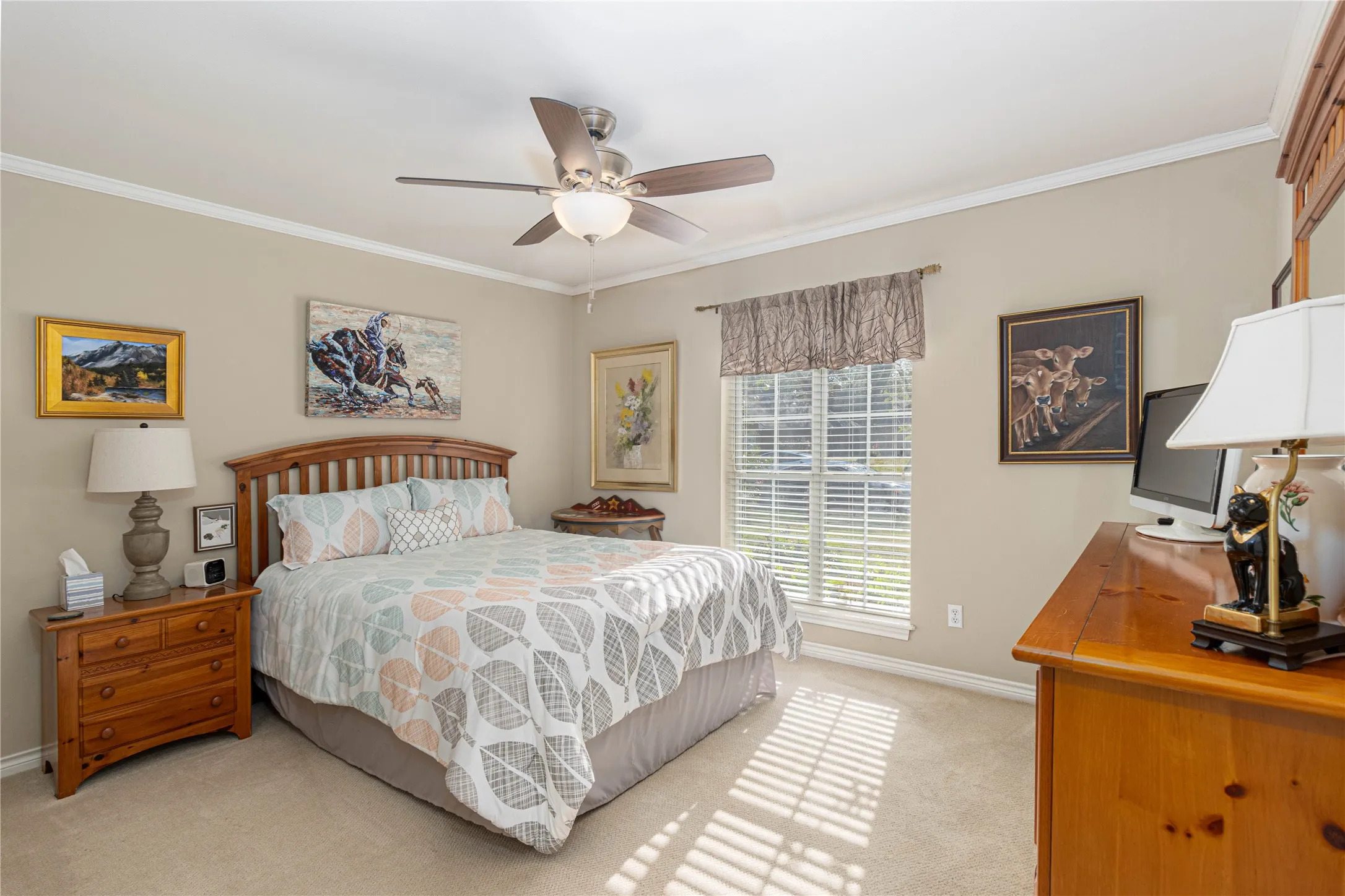 Single Family Residence For Sale in Smith County , 3312 Pebblebrook, Tyler, Texas 75707, 4 Bedroom, 2 Bathroom, 2 Garage spaces, 2,521 Sqft, built in 1994, Preowned, mls#21260708, Real Estate Agent in Tyler, Homes For Sale in Smith county, Homes For Sale in Tyler, Realtor in Tyler Texas, Real Estate Brokerage Independent Realty Texas, Luminita Cordes Realtor
