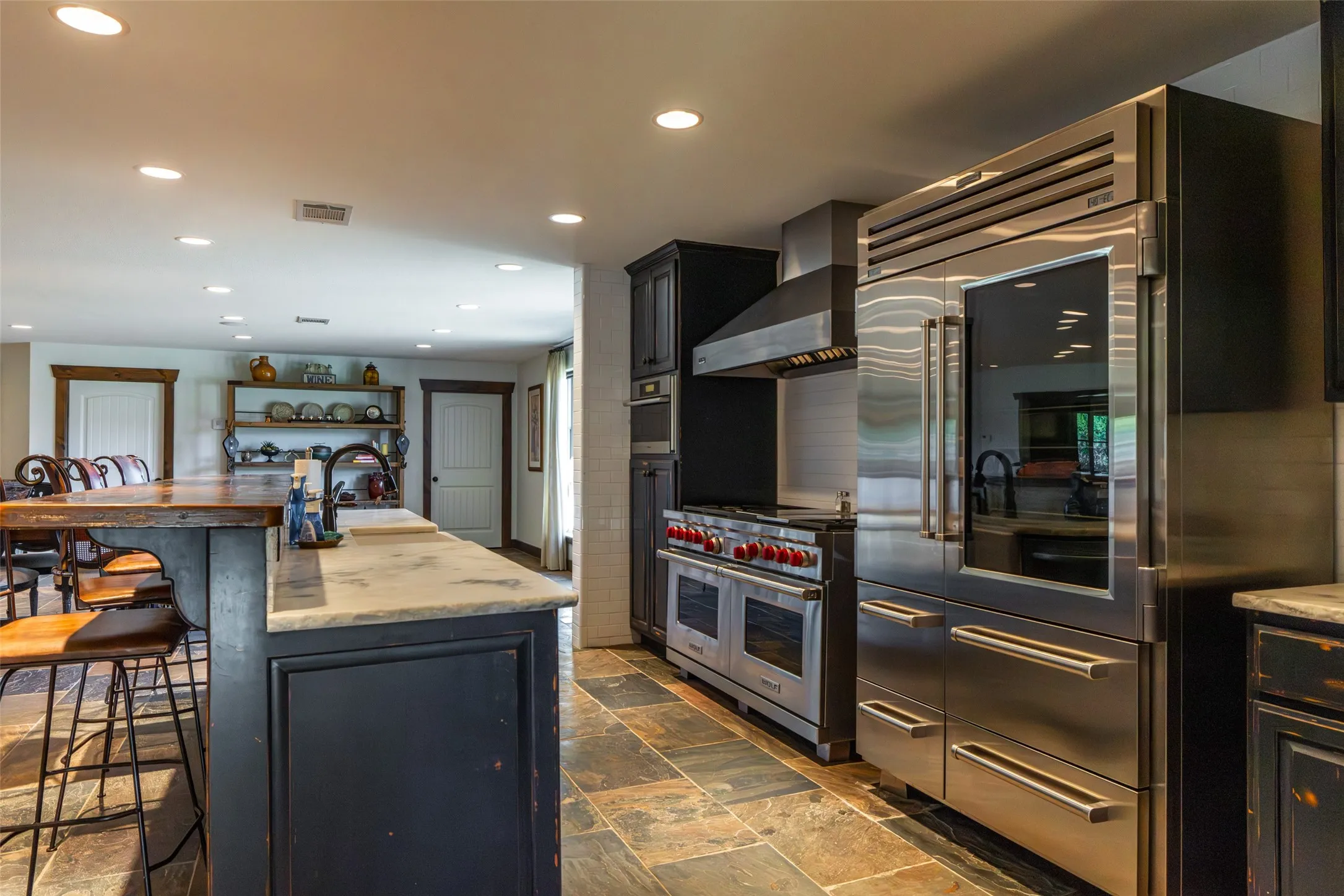 Single Family Residence For Sale in Hill County , 104 Private Road 216, Whitney, Texas 76692, 8 Bedrooms, 4 Bathrooms, Garage spaces, 2,172 Sqft, built in 1962, Preowned, Price $8,500,000, mls#21260702, Real Estate Agent in Whitney, Homes For Sale in Hill county, Homes For Sale in Whitney, Realtor in Whitney Texas, Real Estate Brokerage Independent Realty Texas, Luminita Cordes Realtor