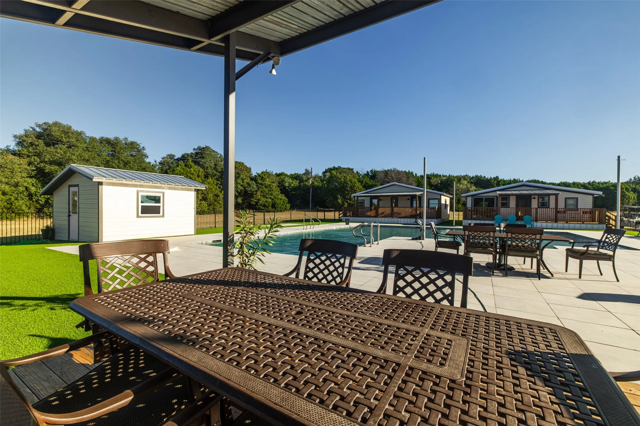Single Family Residence For Sale in Hill County , 104 Private Road 216, Whitney, Texas 76692, 8 Bedrooms, 4 Bathrooms, Garage spaces, 2,172 Sqft, built in 1962, Preowned, Price $8,500,000, mls#21260702, Real Estate Agent in Whitney, Homes For Sale in Hill county, Homes For Sale in Whitney, Realtor in Whitney Texas, Real Estate Brokerage Independent Realty Texas, Luminita Cordes Realtor