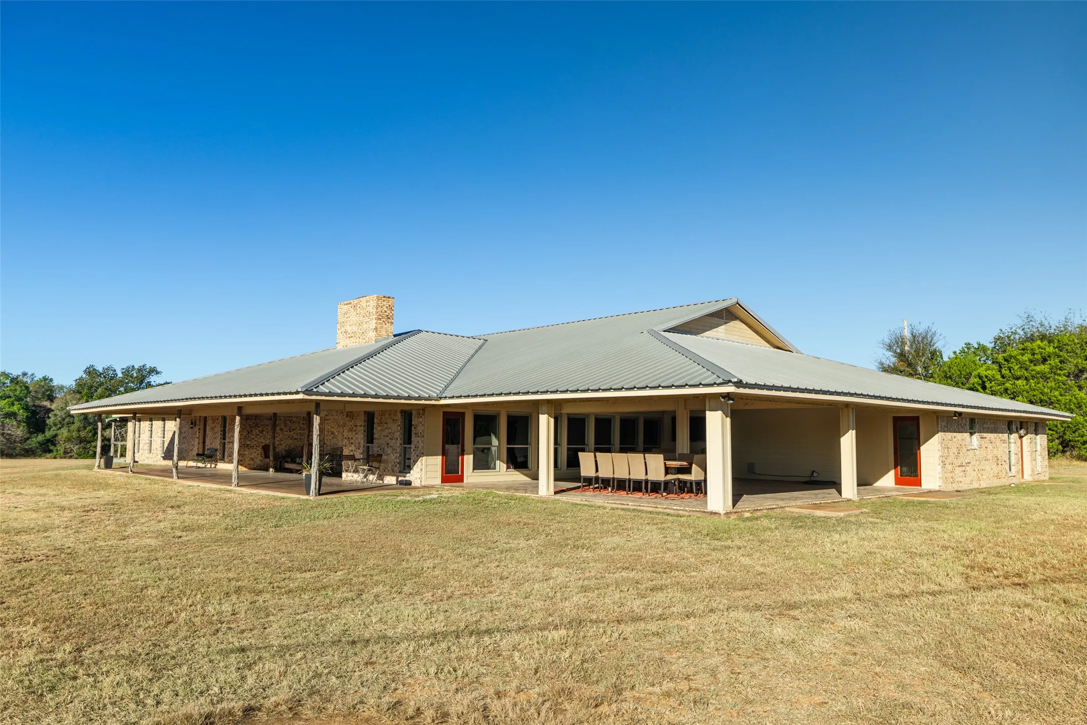Single Family Residence For Sale in Hill County , 104 Private Road 216, Whitney, Texas 76692, 8 Bedrooms, 4 Bathrooms, Garage spaces, 2,172 Sqft, built in 1962, Preowned, Price $8,500,000, mls#21260702, Real Estate Agent in Whitney, Homes For Sale in Hill county, Homes For Sale in Whitney, Realtor in Whitney Texas, Real Estate Brokerage Independent Realty Texas, Luminita Cordes Realtor