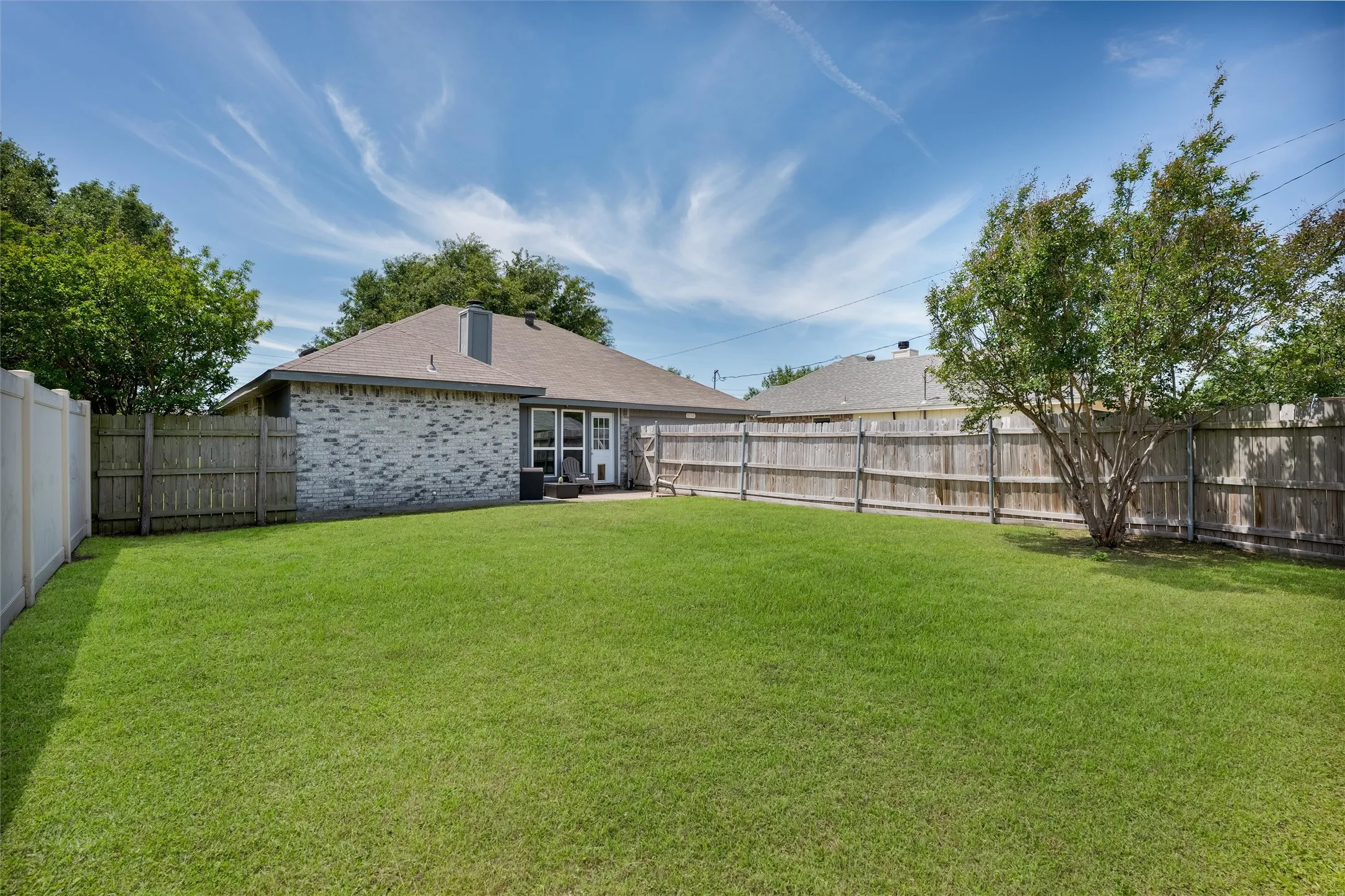 Spacious backyard