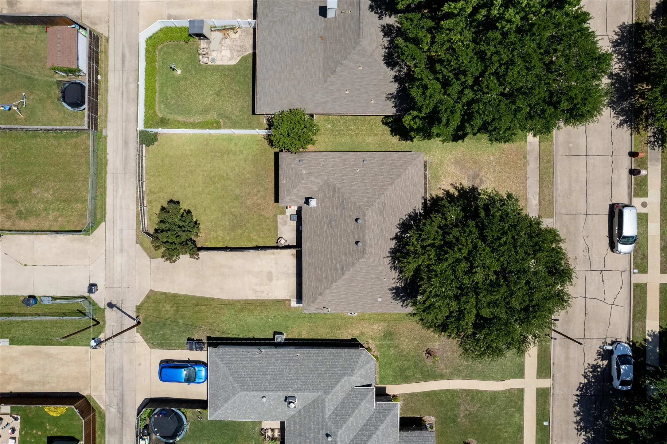 Single Family Residence For Sale in Collin County , 1111 Old Knoll Drive, Wylie, Texas 75098, 3 Bedroom, 2 Bathroom, 2 Garage spaces, 1,265 Sqft, built in 1994, mls#21259022, Real Estate Agent in Wylie, Homes For Sale in Collin county, Homes For Sale in Wylie, Realtor in Wylie Texas, Real Estate Brokerage Independent Realty Texas, Luminita Cordes Realtor