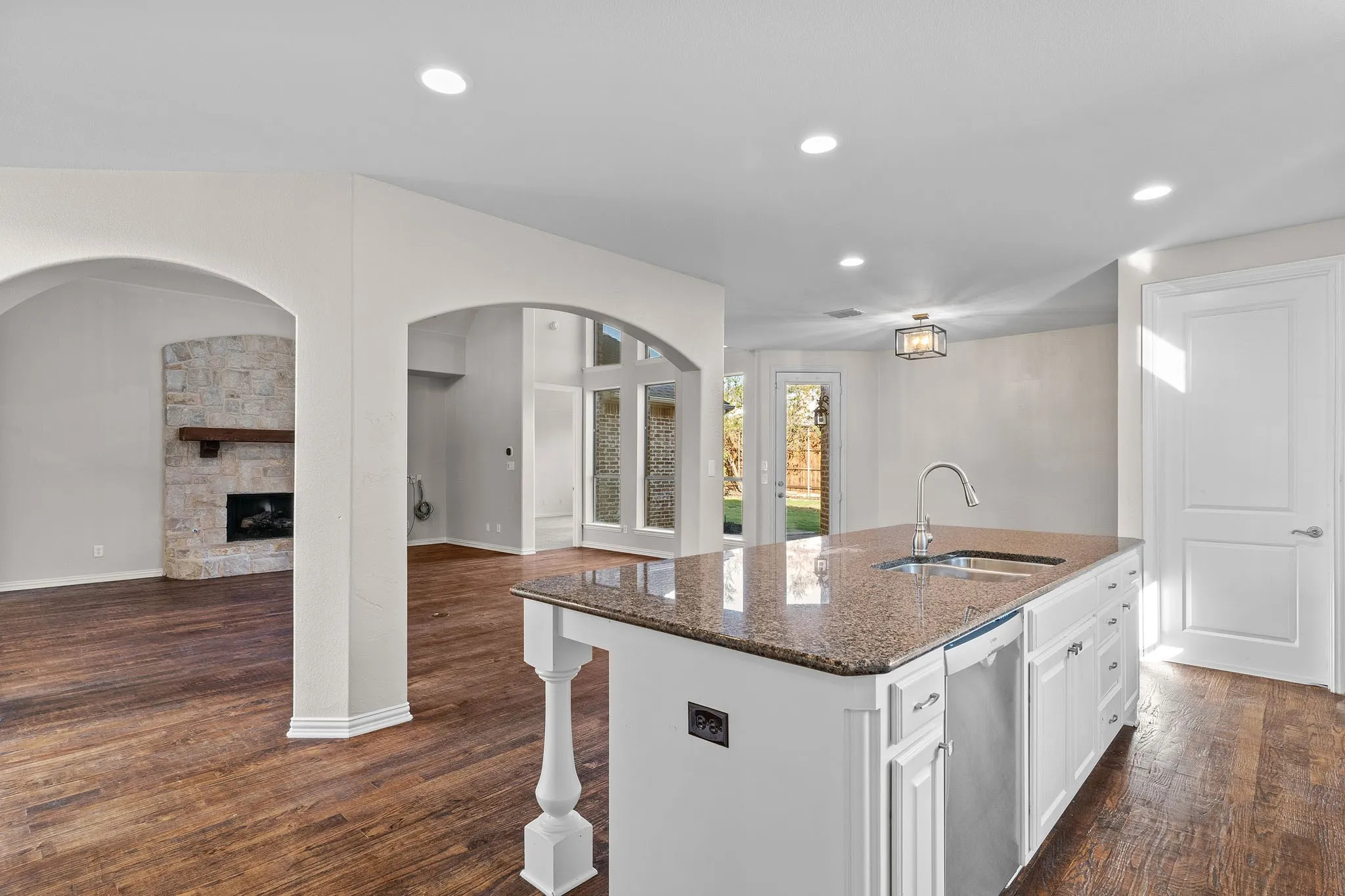 Single Family Residence For Rent in Denton County , 4542 Carraway Drive, Frisco, Texas 75034, 5 Bedroom, 4 Bathroom, 2 Garage spaces, 4,566 Sqft, built in 2005, Preowned, mls#21259723, Real Estate Agent in Frisco, Homes For Rent in Denton county, Homes For Rent in Frisco, Realtor in Frisco Texas, Real Estate Brokerage Independent Realty Texas, Luminita Cordes Realtor