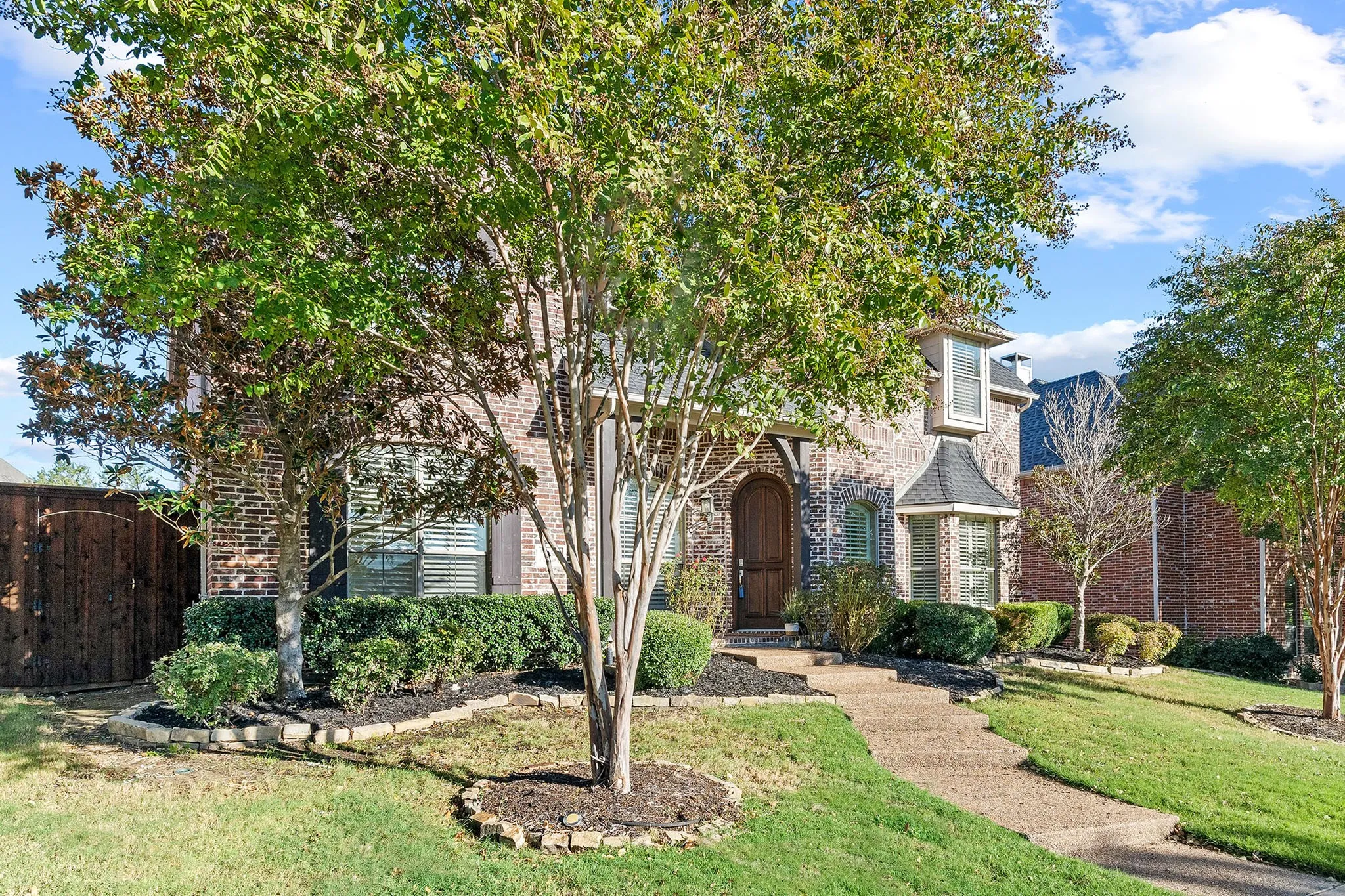 Single Family Residence For Rent in Denton County , 4542 Carraway Drive, Frisco, Texas 75034, 5 Bedroom, 4 Bathroom, 2 Garage spaces, 4,566 Sqft, built in 2005, Preowned, mls#21259723, Real Estate Agent in Frisco, Homes For Rent in Denton county, Homes For Rent in Frisco, Realtor in Frisco Texas, Real Estate Brokerage Independent Realty Texas, Luminita Cordes Realtor