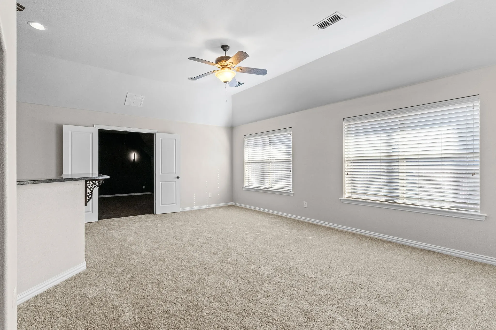Single Family Residence For Rent in Denton County , 4542 Carraway Drive, Frisco, Texas 75034, 5 Bedroom, 4 Bathroom, 2 Garage spaces, 4,566 Sqft, built in 2005, Preowned, mls#21259723, Real Estate Agent in Frisco, Homes For Rent in Denton county, Homes For Rent in Frisco, Realtor in Frisco Texas, Real Estate Brokerage Independent Realty Texas, Luminita Cordes Realtor