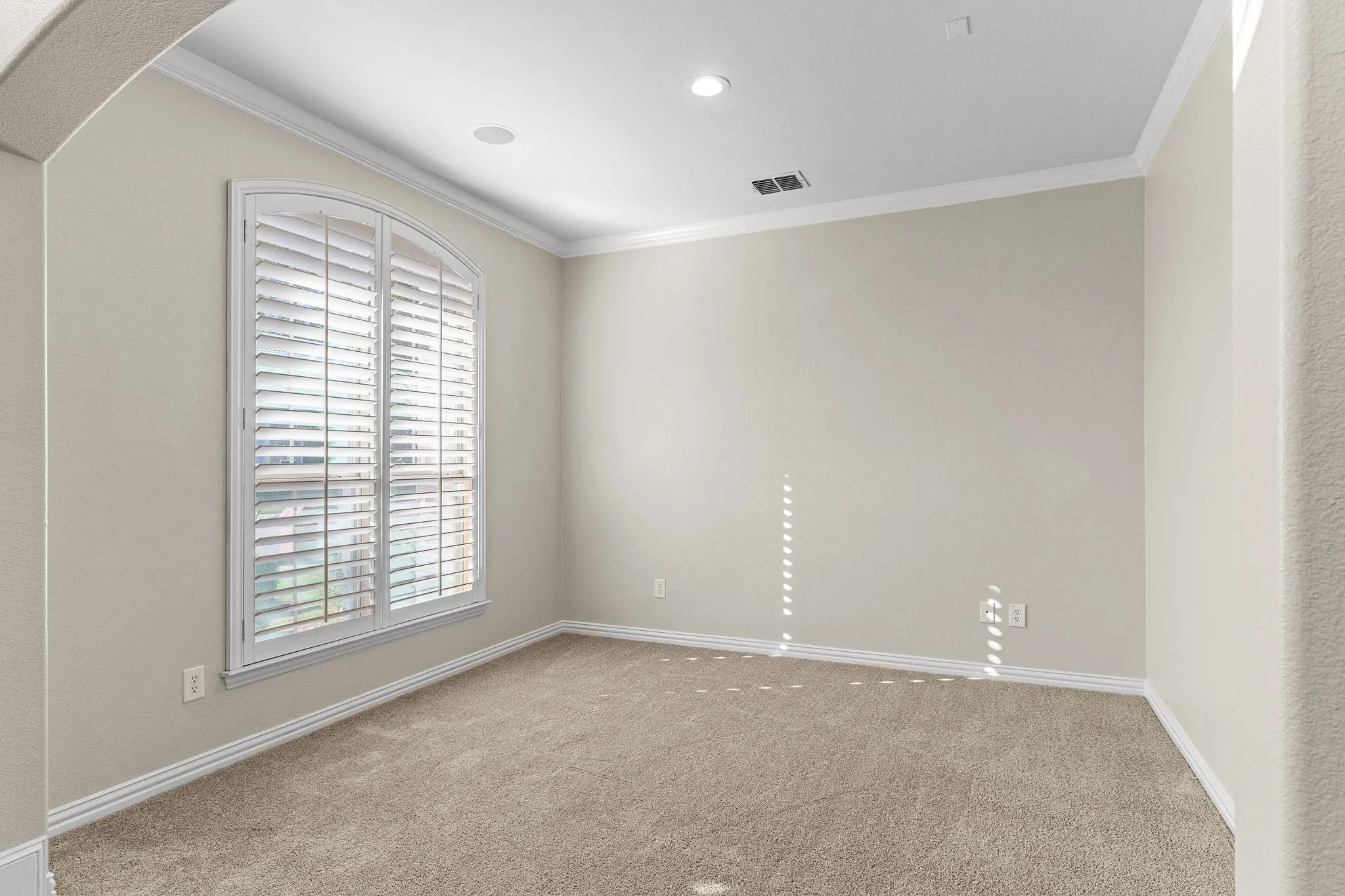 Single Family Residence For Rent in Denton County , 4542 Carraway Drive, Frisco, Texas 75034, 5 Bedroom, 4 Bathroom, 2 Garage spaces, 4,566 Sqft, built in 2005, Preowned, mls#21259723, Real Estate Agent in Frisco, Homes For Rent in Denton county, Homes For Rent in Frisco, Realtor in Frisco Texas, Real Estate Brokerage Independent Realty Texas, Luminita Cordes Realtor