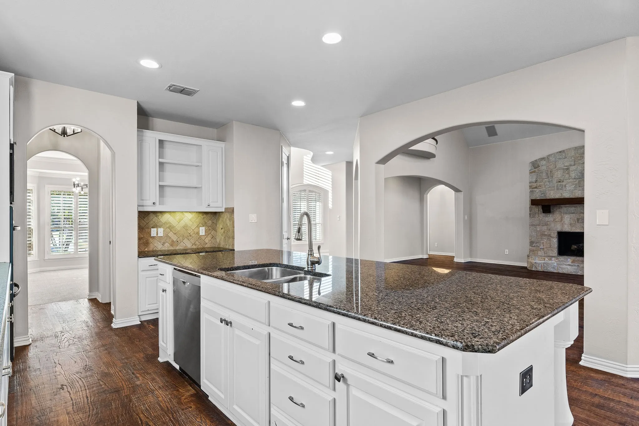 Single Family Residence For Rent in Denton County , 4542 Carraway Drive, Frisco, Texas 75034, 5 Bedroom, 4 Bathroom, 2 Garage spaces, 4,566 Sqft, built in 2005, Preowned, mls#21259723, Real Estate Agent in Frisco, Homes For Rent in Denton county, Homes For Rent in Frisco, Realtor in Frisco Texas, Real Estate Brokerage Independent Realty Texas, Luminita Cordes Realtor