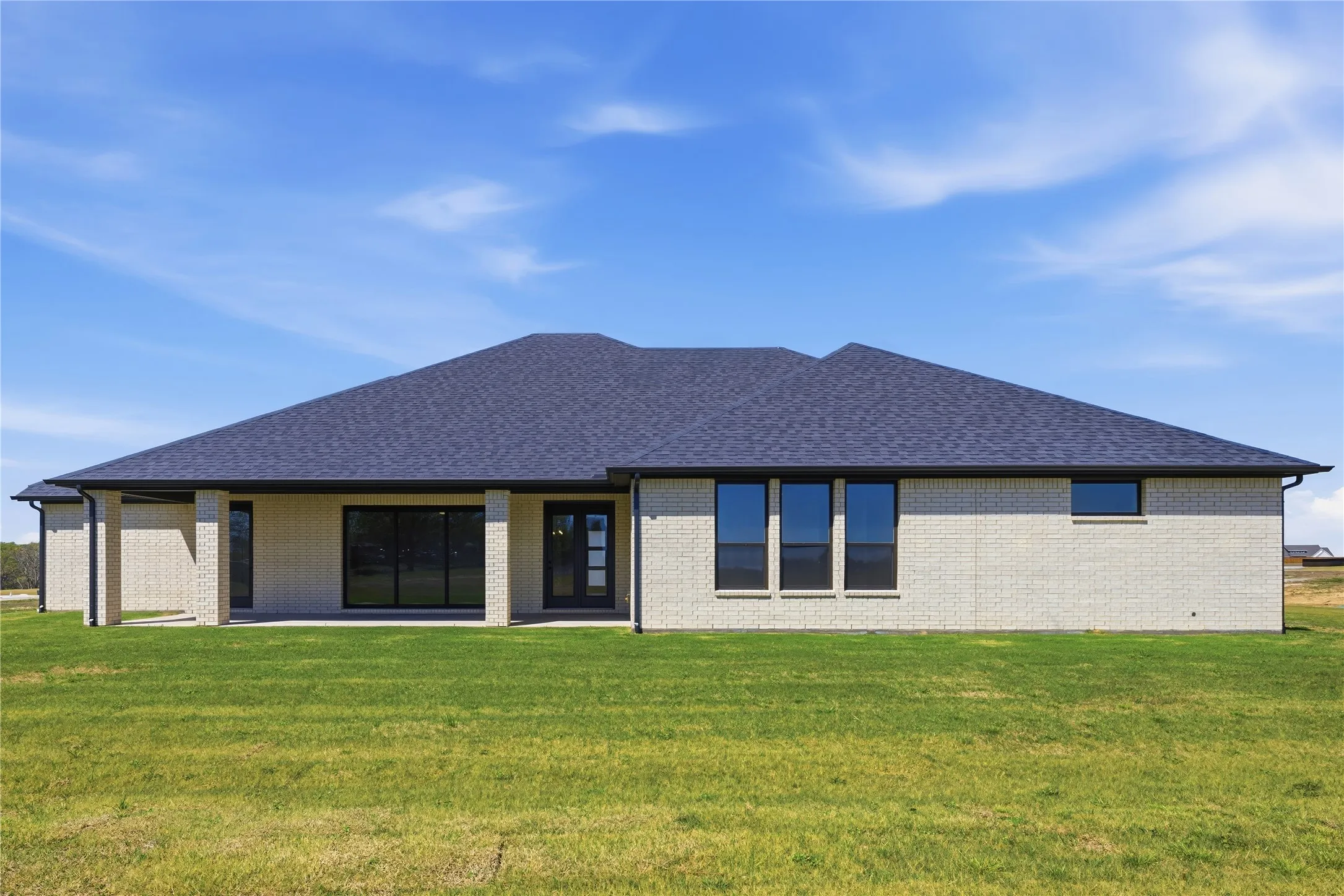 Single Family Residence For Sale in Ellis County , 2321 Aleman Street, Waxahachie, Texas 75167, 4 Bedrooms, 3 Bathrooms, 3 Garage spaces, 3,183 Sqft, built in 2025, New Construction - Complete, Price $688,900, mls#21259406, Real Estate Agent in Waxahachie, Homes For Sale in Ellis county, Homes For Sale in Waxahachie, Realtor in Waxahachie Texas, Real Estate Brokerage Independent Realty Texas, Luminita Cordes Realtor