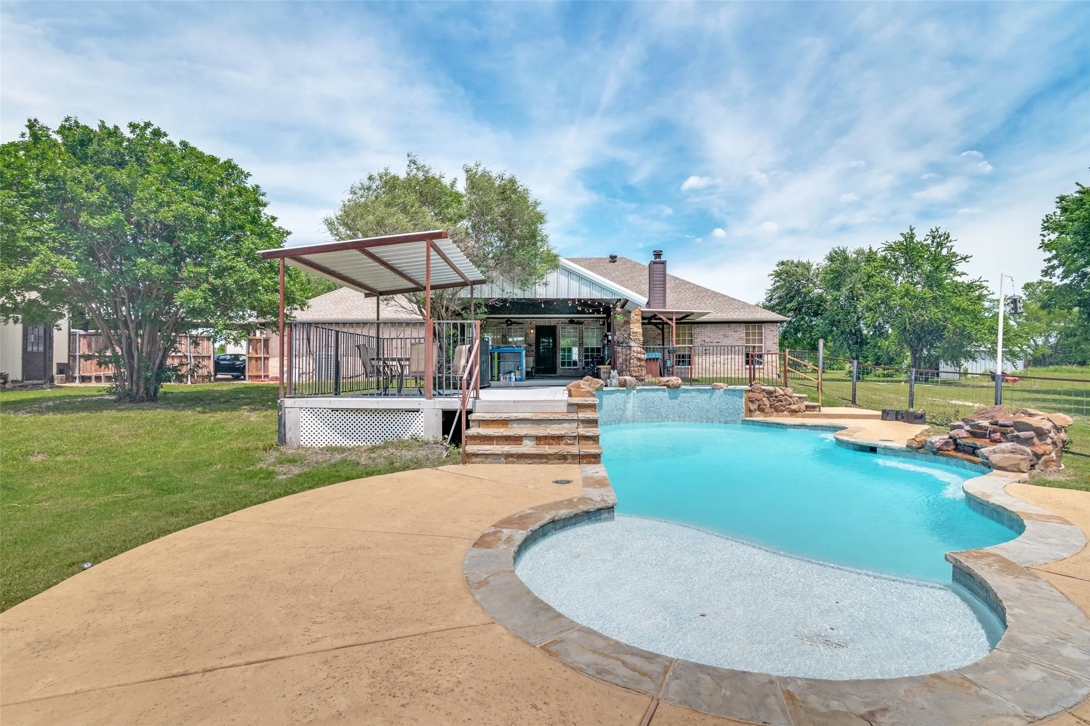 Single Family Residence For Sale in Collin County , 18584 County Road 543, Nevada, Texas 75173, 4 Bedroom, 2 Bathroom, 2 Garage spaces, 2,975 Sqft, built in 1997, mls#21260834, Real Estate Agent in Nevada, Homes For Sale in Collin county, Homes For Sale in Nevada, Realtor in Nevada Texas, Real Estate Brokerage Independent Realty Texas, Luminita Cordes Realtor