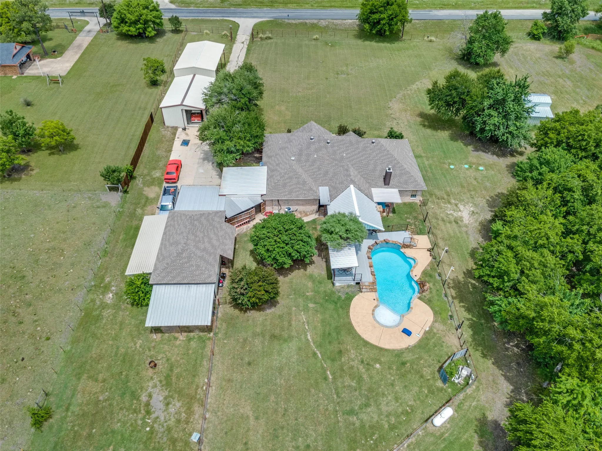 Single Family Residence For Sale in Collin County , 18584 County Road 543, Nevada, Texas 75173, 4 Bedroom, 2 Bathroom, 2 Garage spaces, 2,975 Sqft, built in 1997, mls#21260834, Real Estate Agent in Nevada, Homes For Sale in Collin county, Homes For Sale in Nevada, Realtor in Nevada Texas, Real Estate Brokerage Independent Realty Texas, Luminita Cordes Realtor
