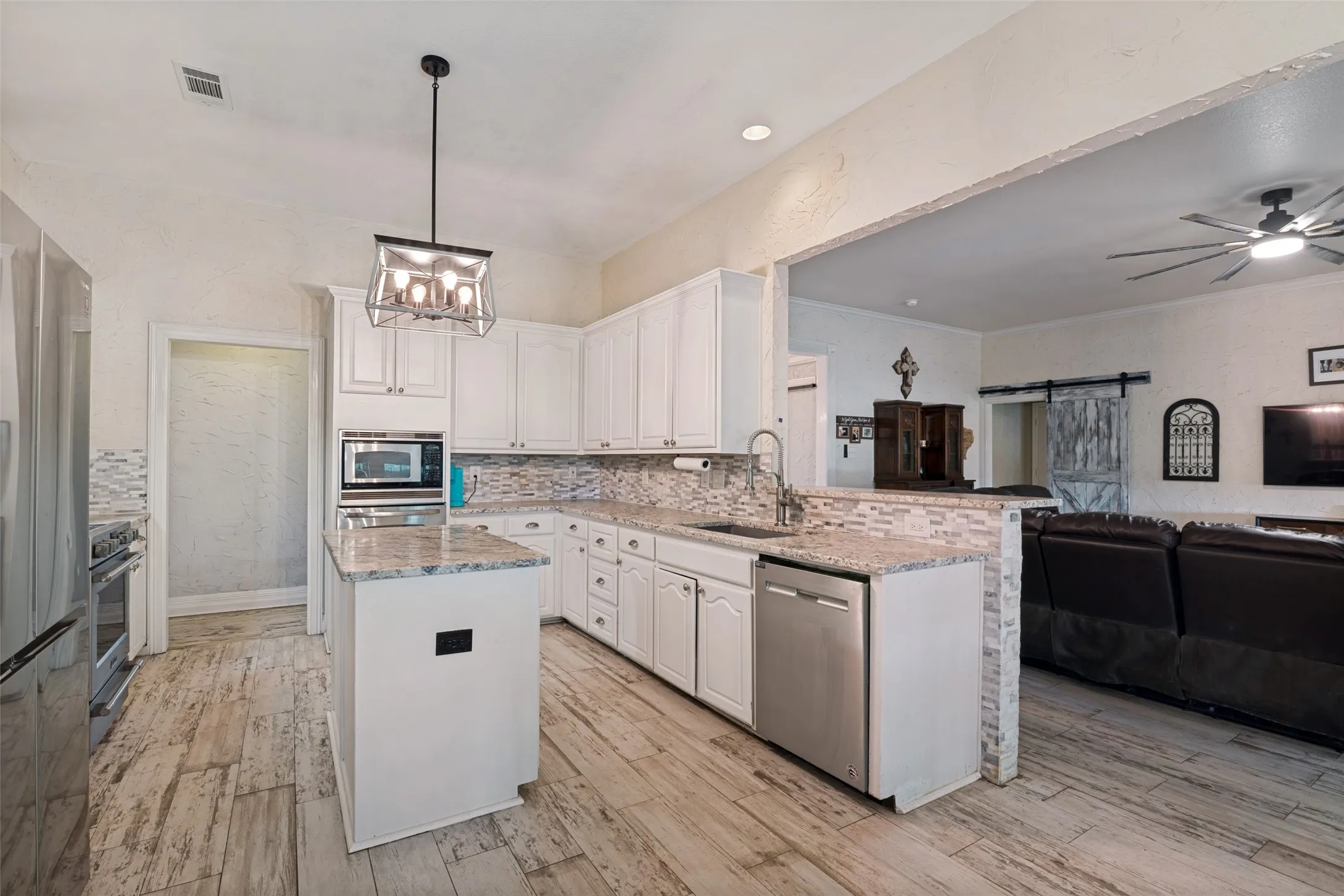Single Family Residence For Sale in Collin County , 18584 County Road 543, Nevada, Texas 75173, 4 Bedroom, 2 Bathroom, 2 Garage spaces, 2,975 Sqft, built in 1997, mls#21260834, Real Estate Agent in Nevada, Homes For Sale in Collin county, Homes For Sale in Nevada, Realtor in Nevada Texas, Real Estate Brokerage Independent Realty Texas, Luminita Cordes Realtor